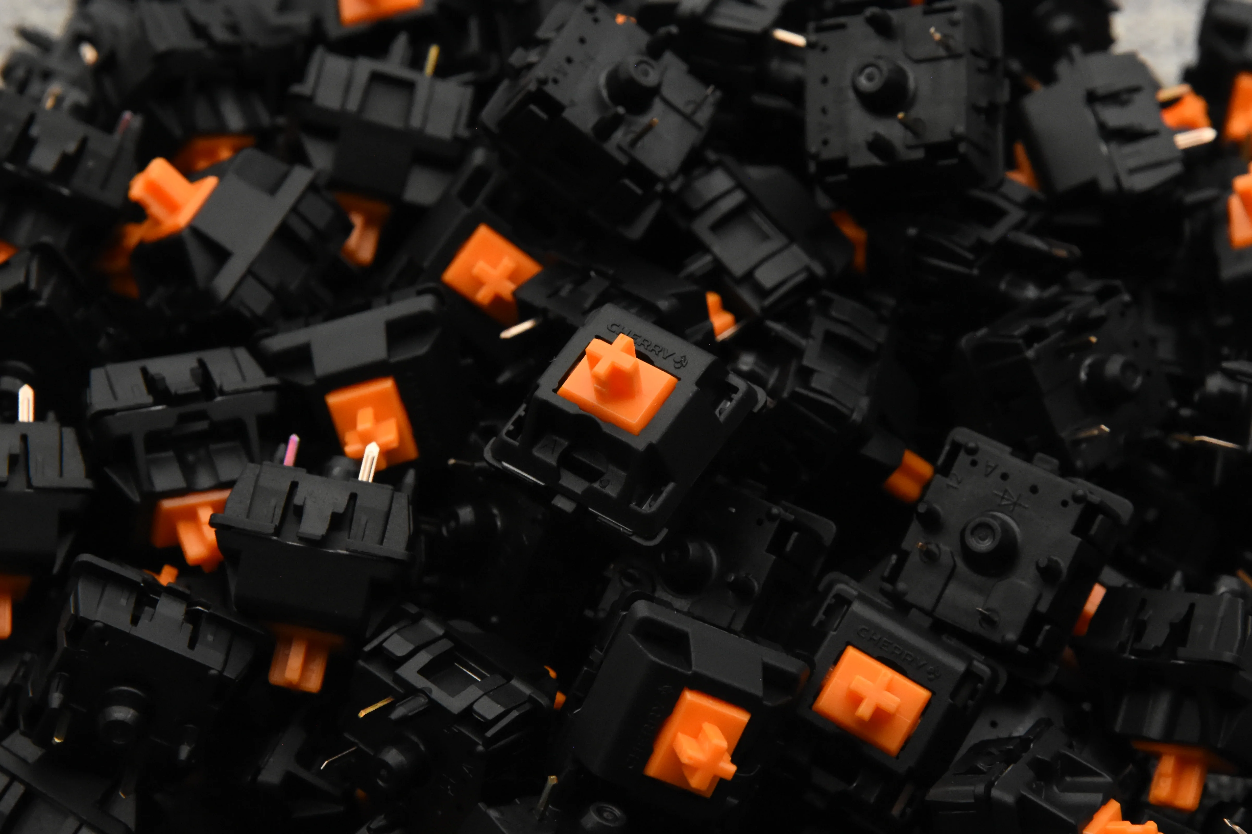 LUBED, FILMED, AND SPRING SWAPPED CHERRY MX SWITCHES (10PCS) - Image 45
