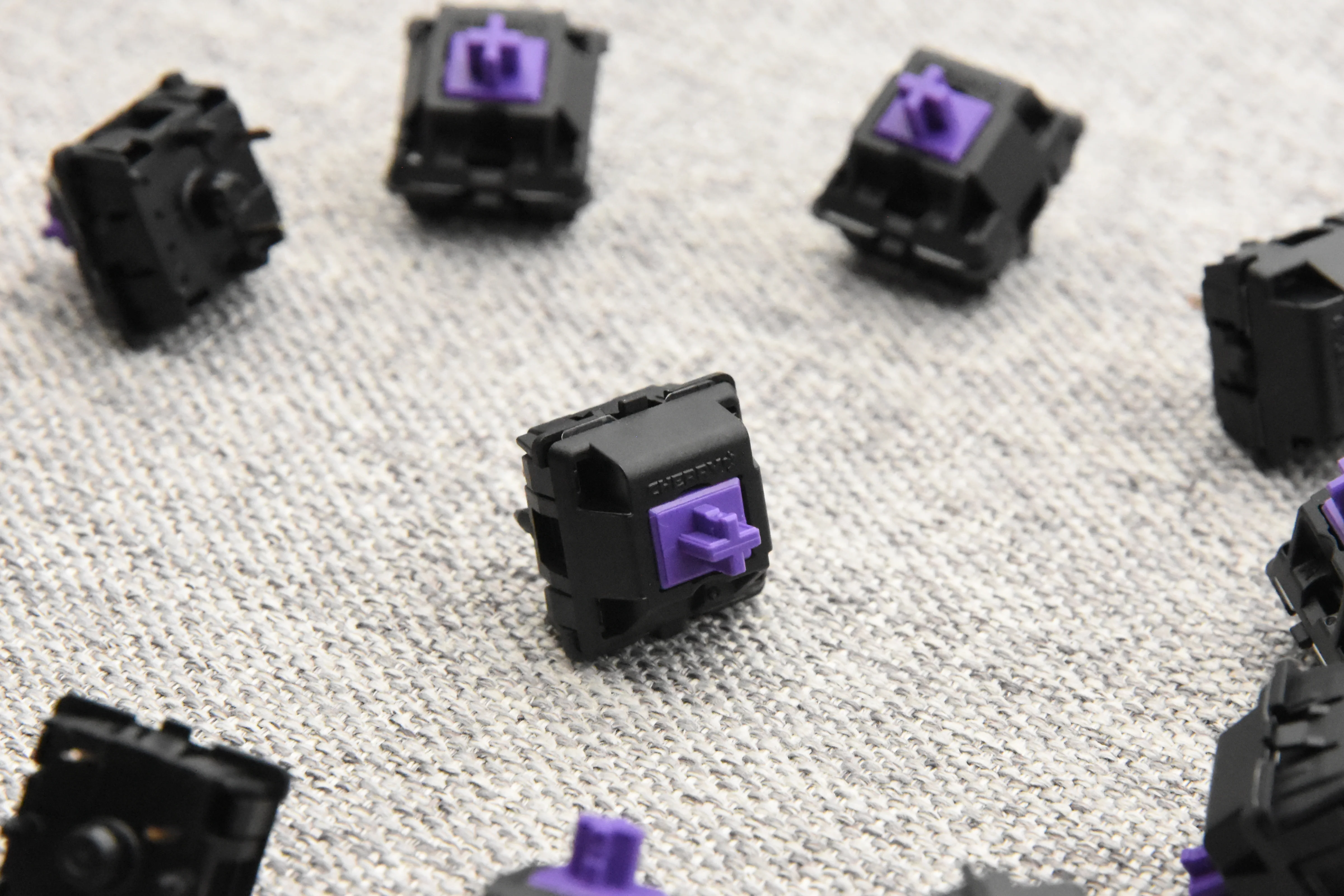LUBED, FILMED, AND SPRING SWAPPED CHERRY MX SWITCHES (10PCS) - Image 5