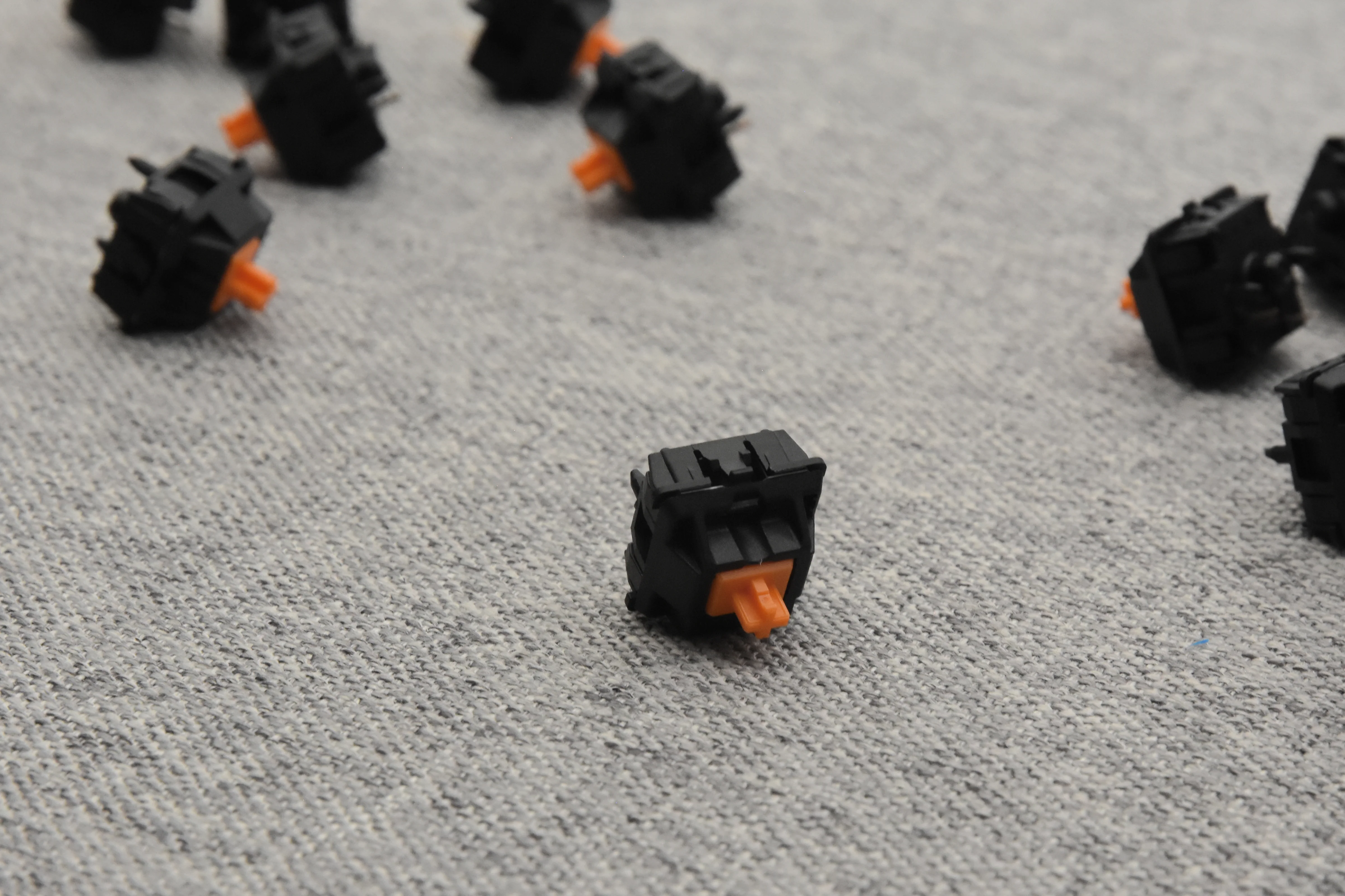 LUBED, FILMED, AND SPRING SWAPPED CHERRY MX SWITCHES (10PCS) - Image 52