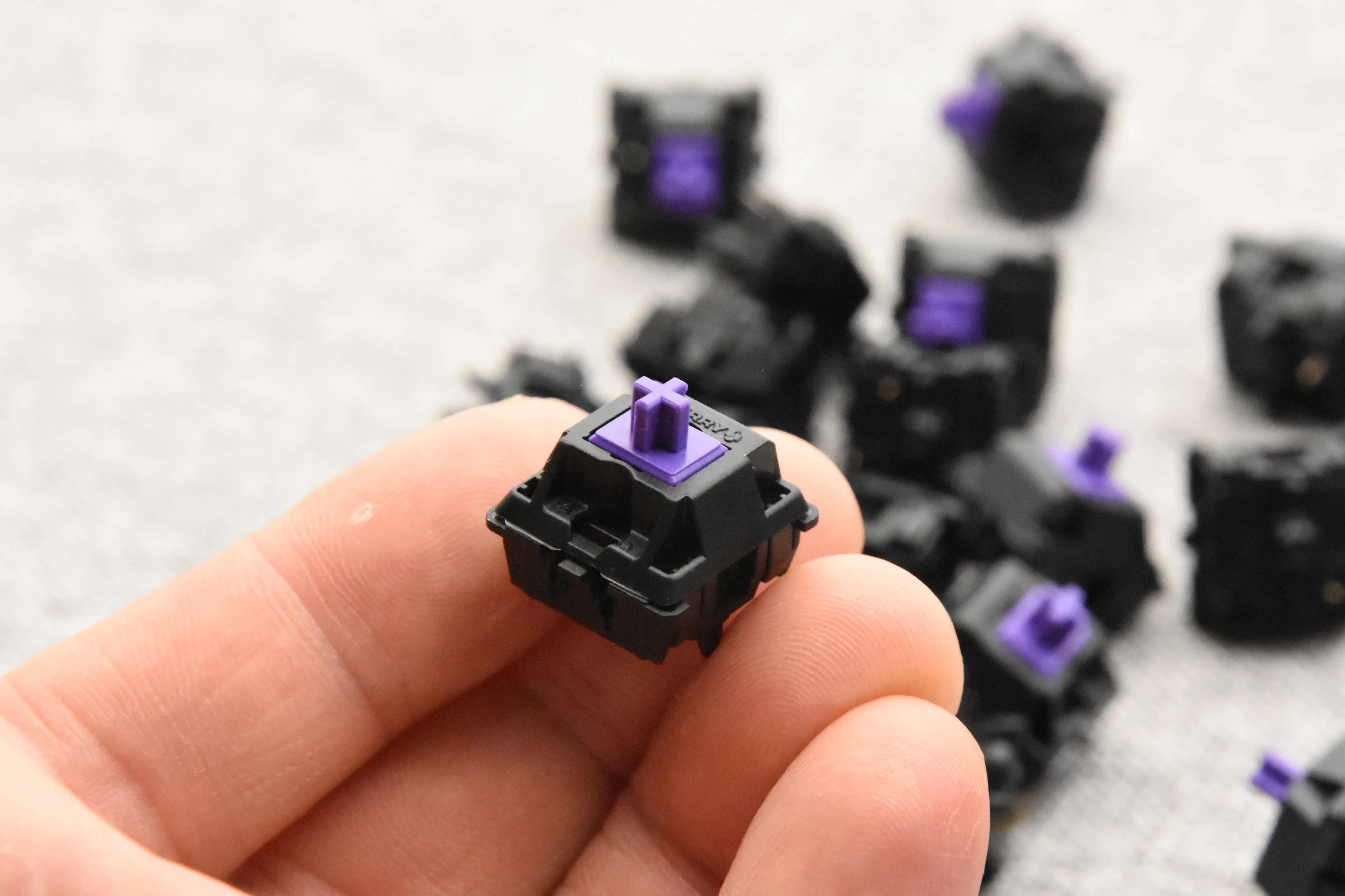 LUBED, FILMED, AND SPRING SWAPPED CHERRY MX SWITCHES (10PCS) - Image 57