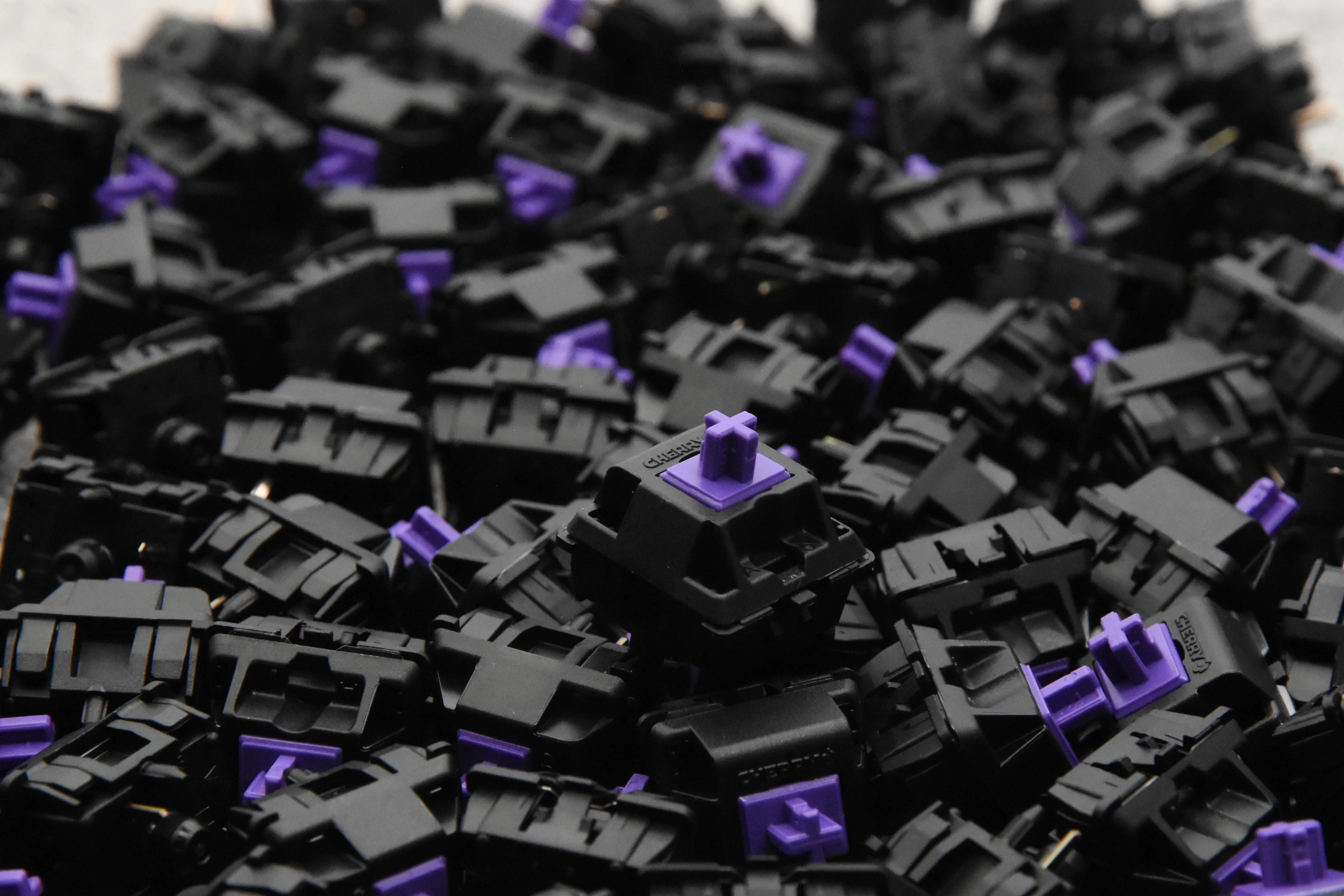 LUBED, FILMED, AND SPRING SWAPPED CHERRY MX SWITCHES (10PCS) - Image 58