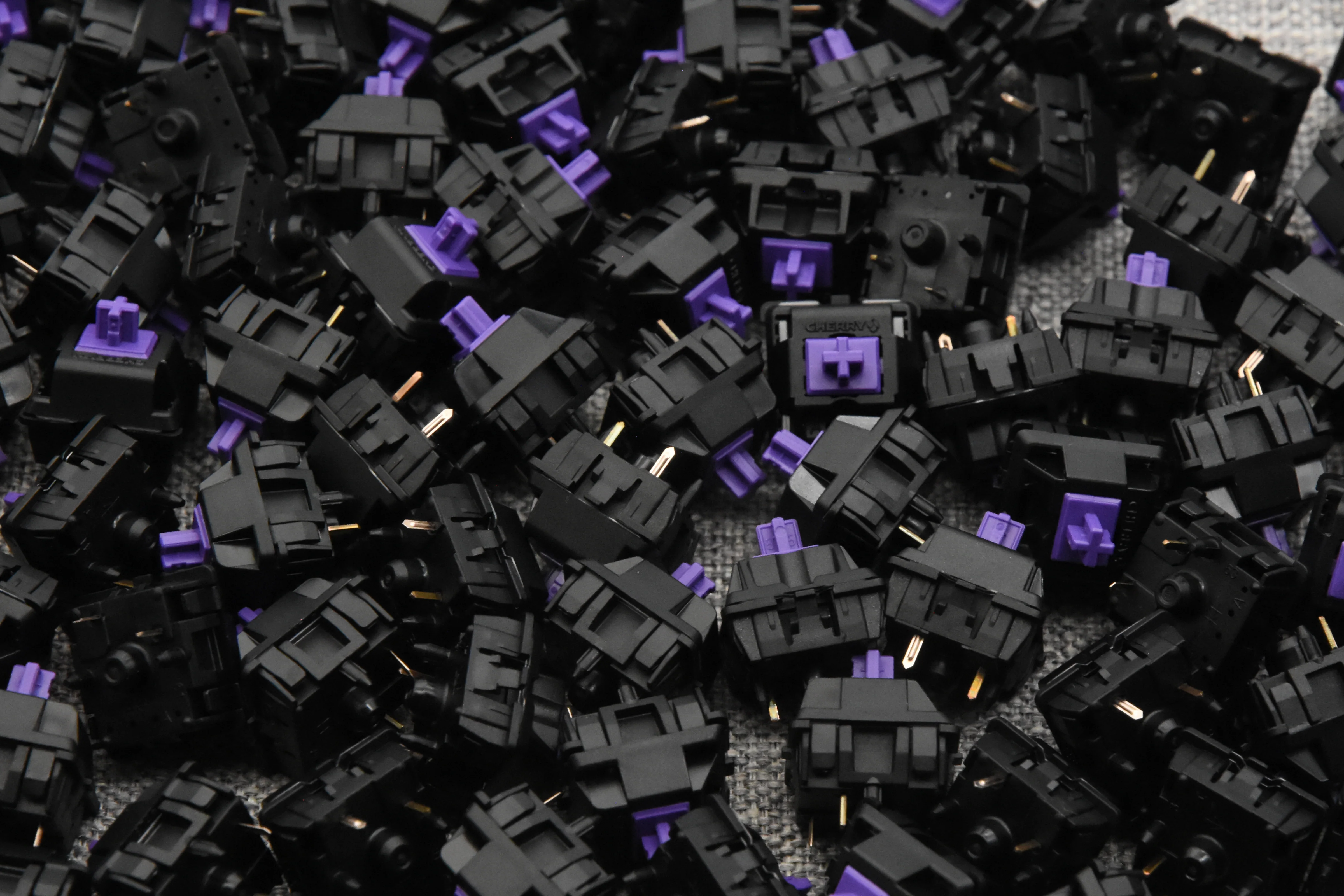 LUBED, FILMED, AND SPRING SWAPPED CHERRY MX SWITCHES (10PCS) - Image 59