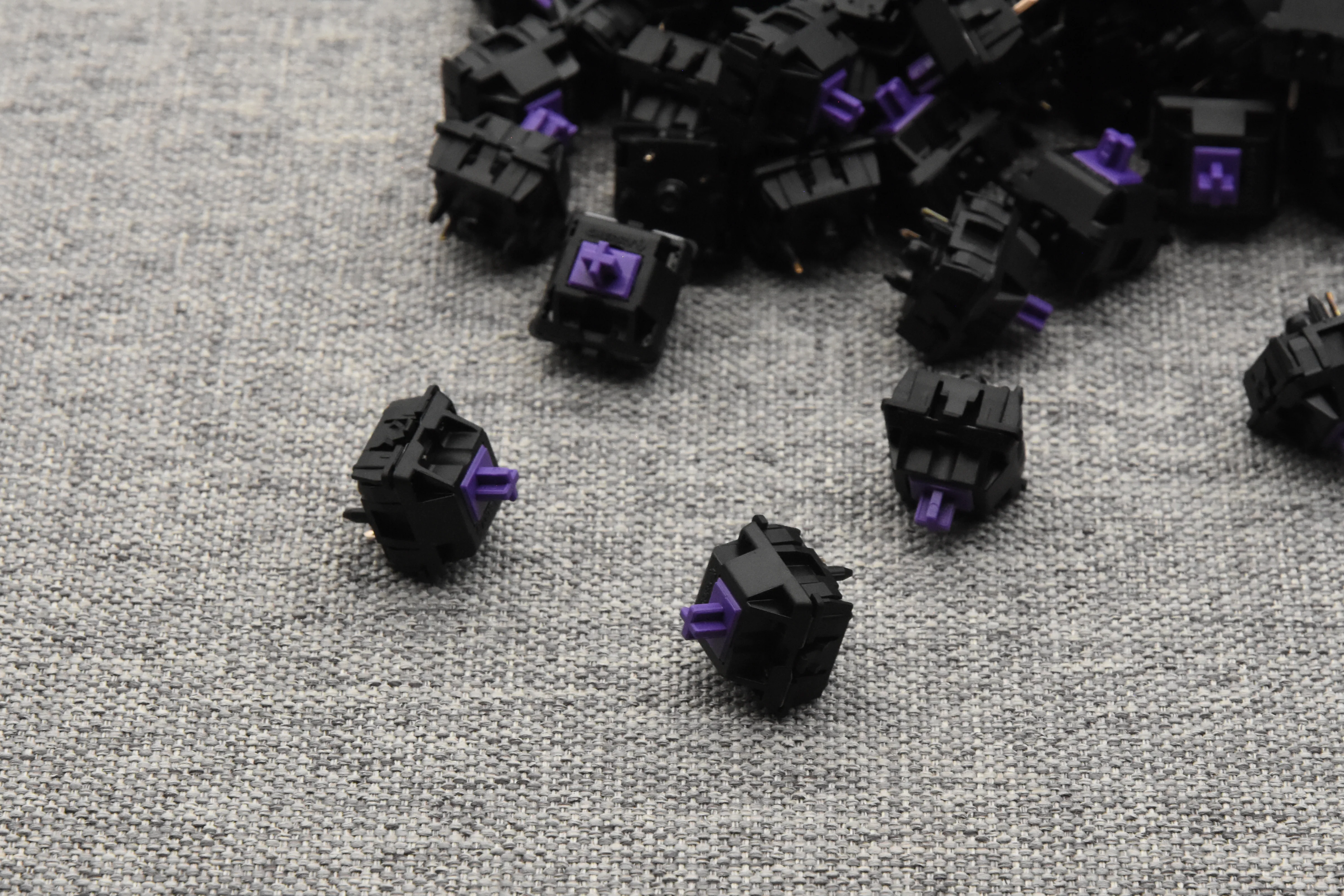 LUBED, FILMED, AND SPRING SWAPPED CHERRY MX SWITCHES (10PCS) - Image 62