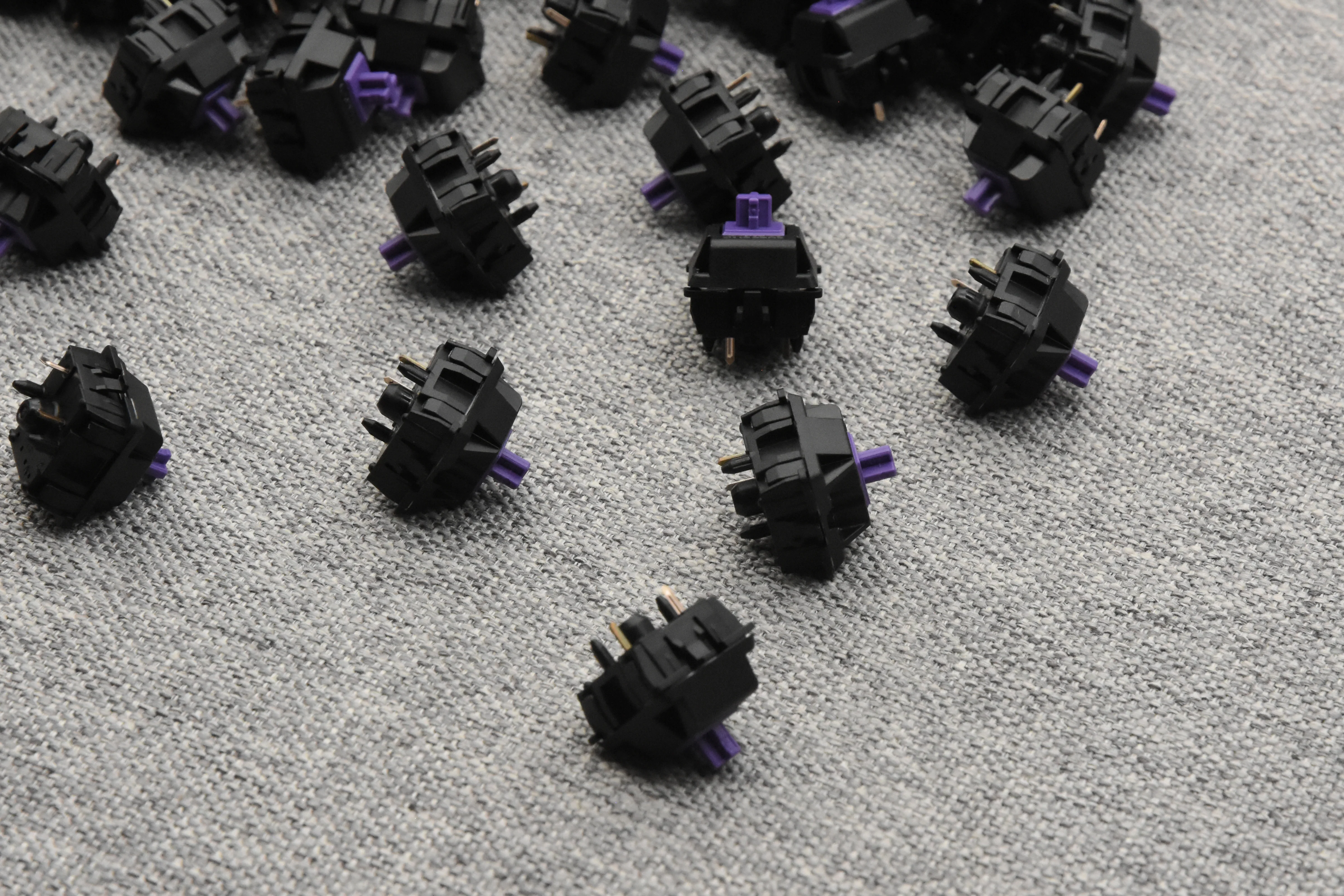 LUBED, FILMED, AND SPRING SWAPPED CHERRY MX SWITCHES (10PCS) - Image 66