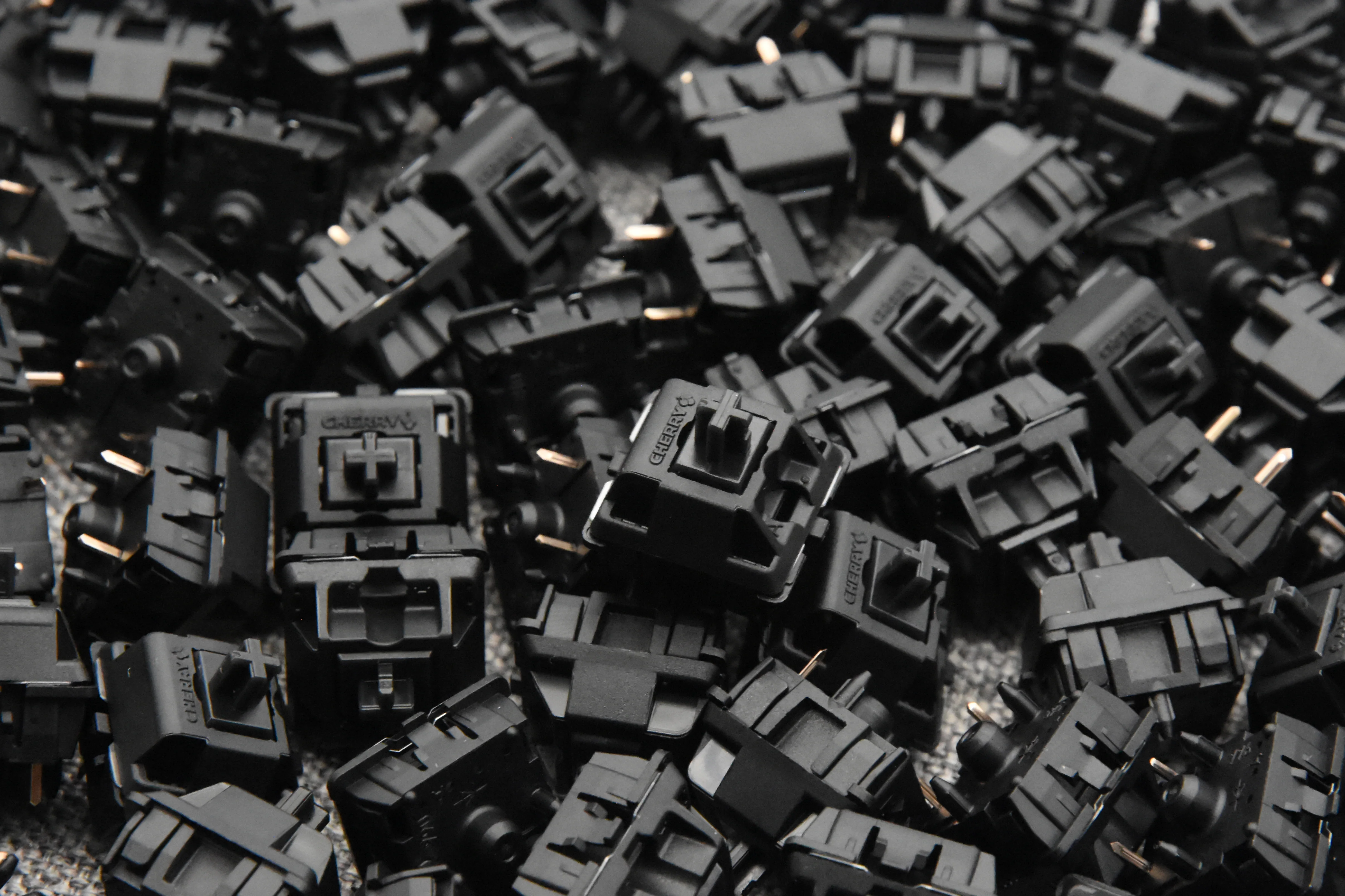 LUBED, FILMED, AND SPRING SWAPPED CHERRY MX SWITCHES (10PCS) - Image 7