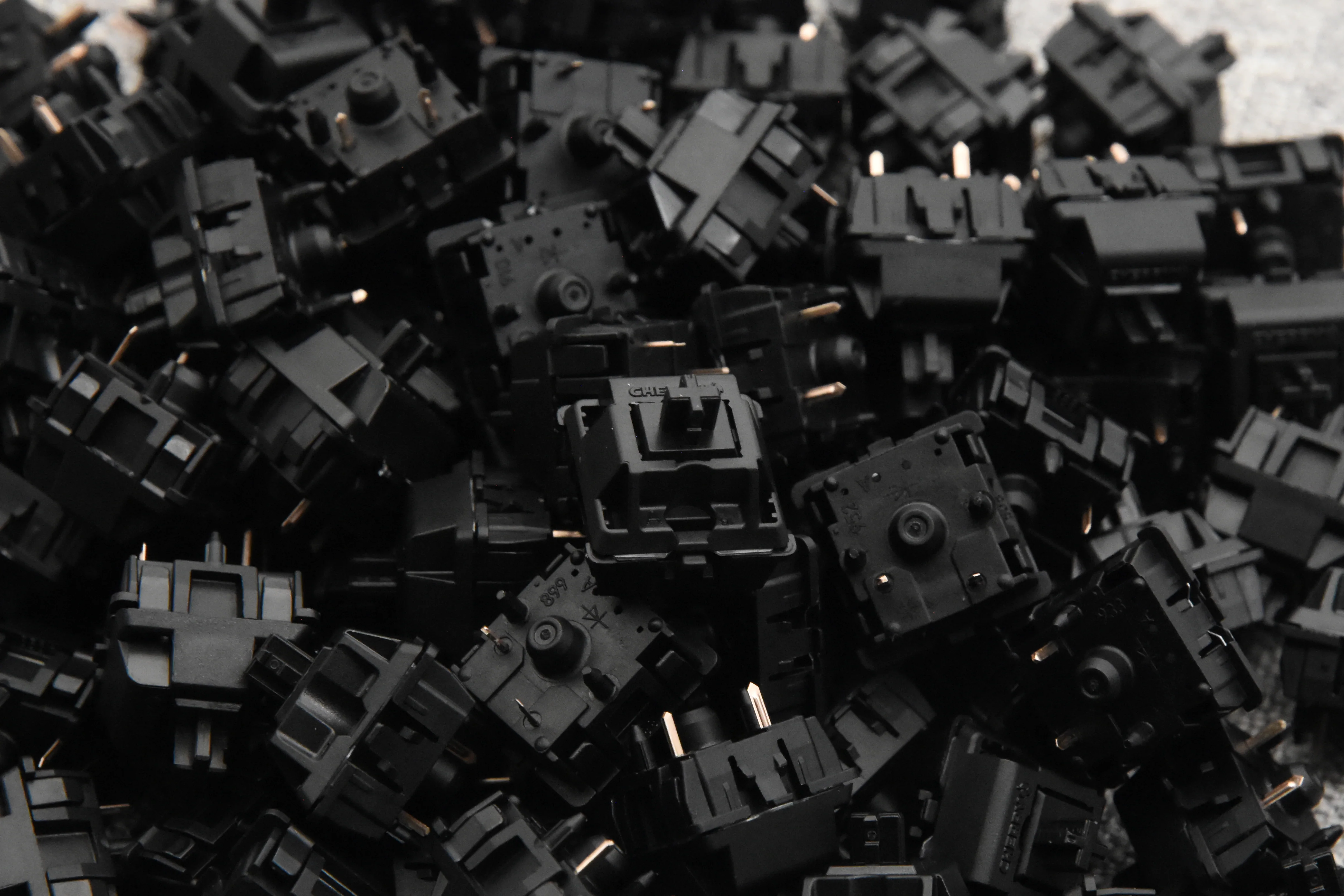 LUBED, FILMED, AND SPRING SWAPPED CHERRY MX SWITCHES (10PCS) - Image 8