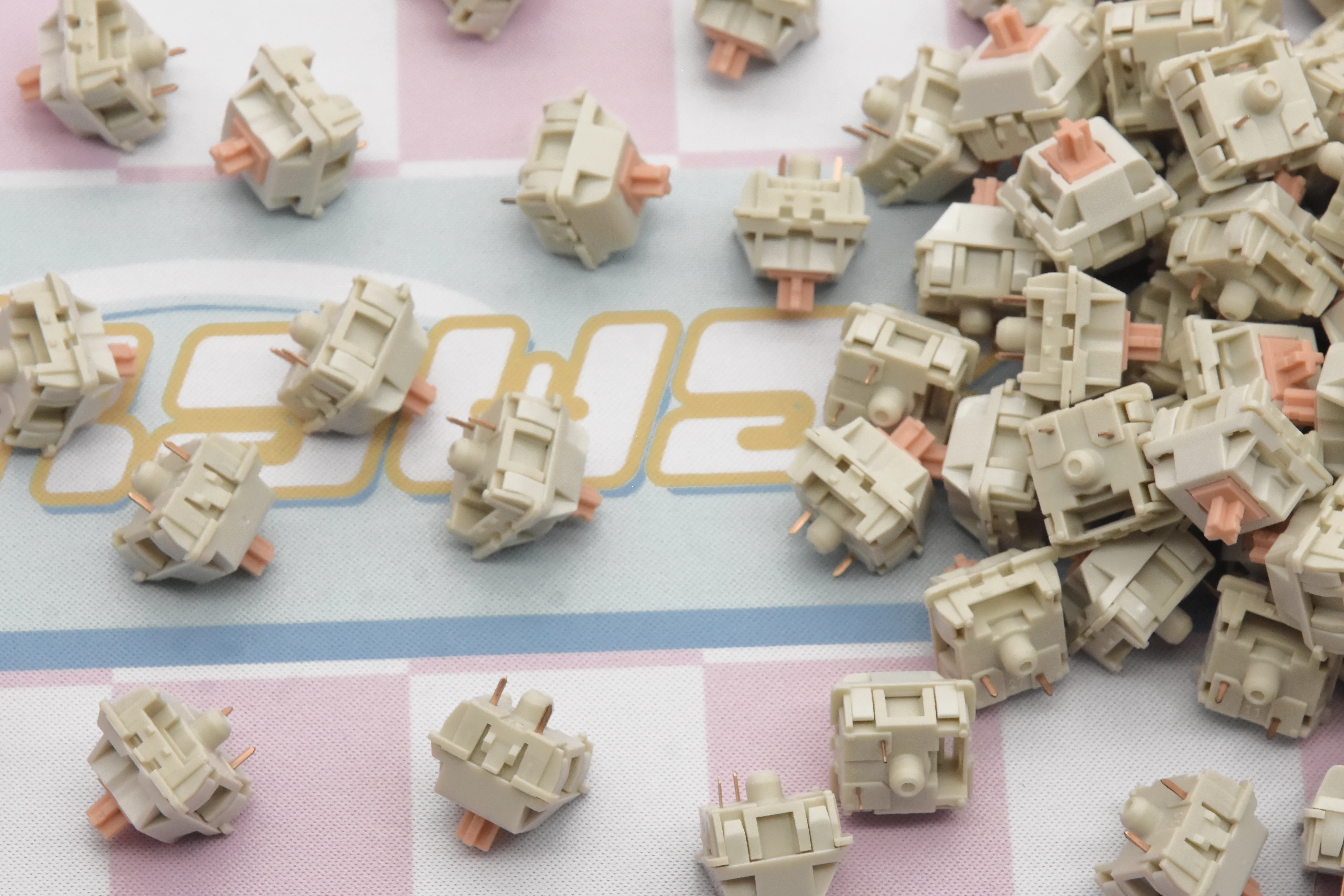 MMD HOLY PANDA V3 TACTILE SWITCH FACTORY LUBED EDITION (10PCS) - Image 5