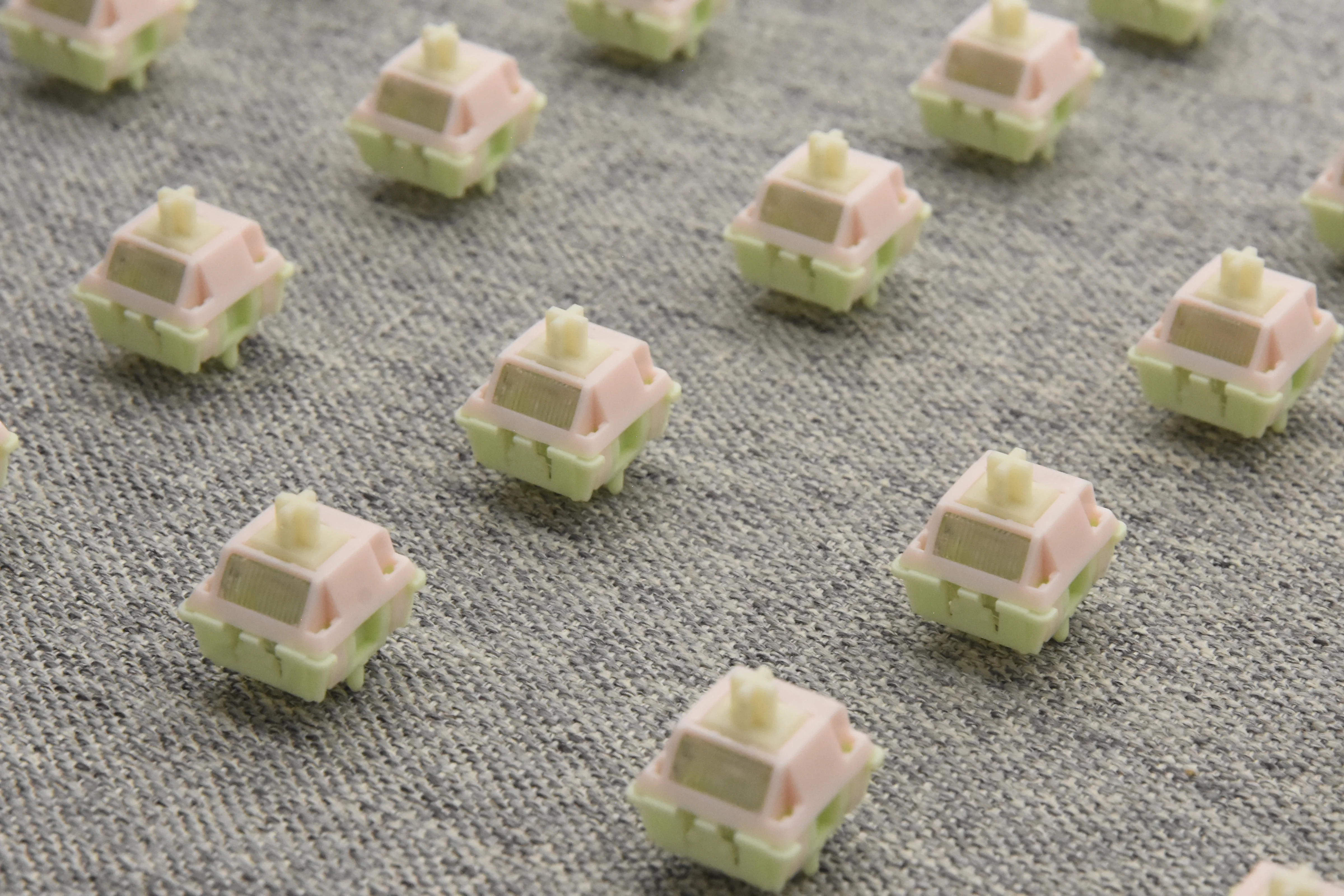 MMD VIVIAN LINEAR SWITCH FACTORY LUBED EDITION (10PCS) - Image 10
