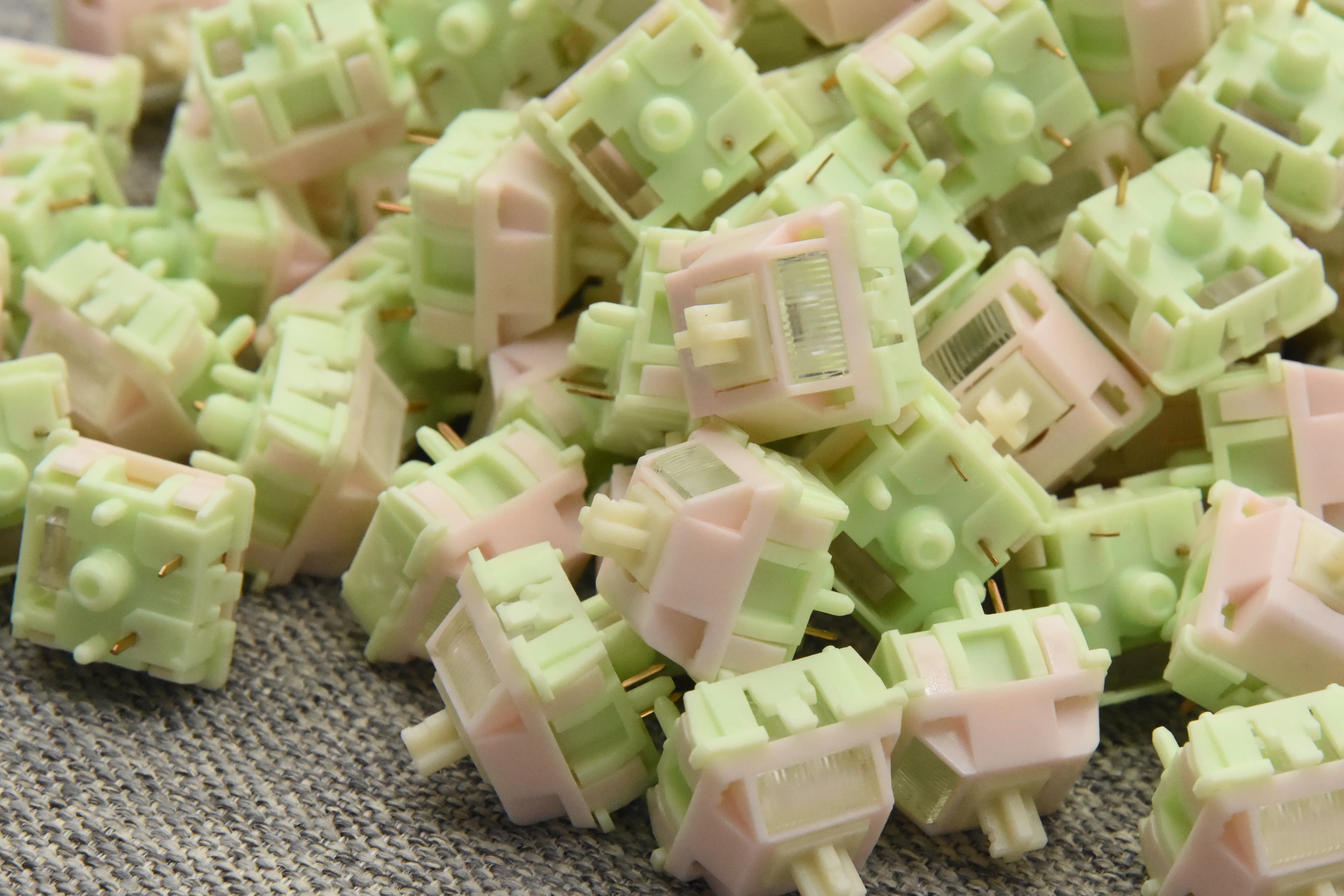 MMD VIVIAN LINEAR SWITCH FACTORY LUBED EDITION (10PCS) - Image 7