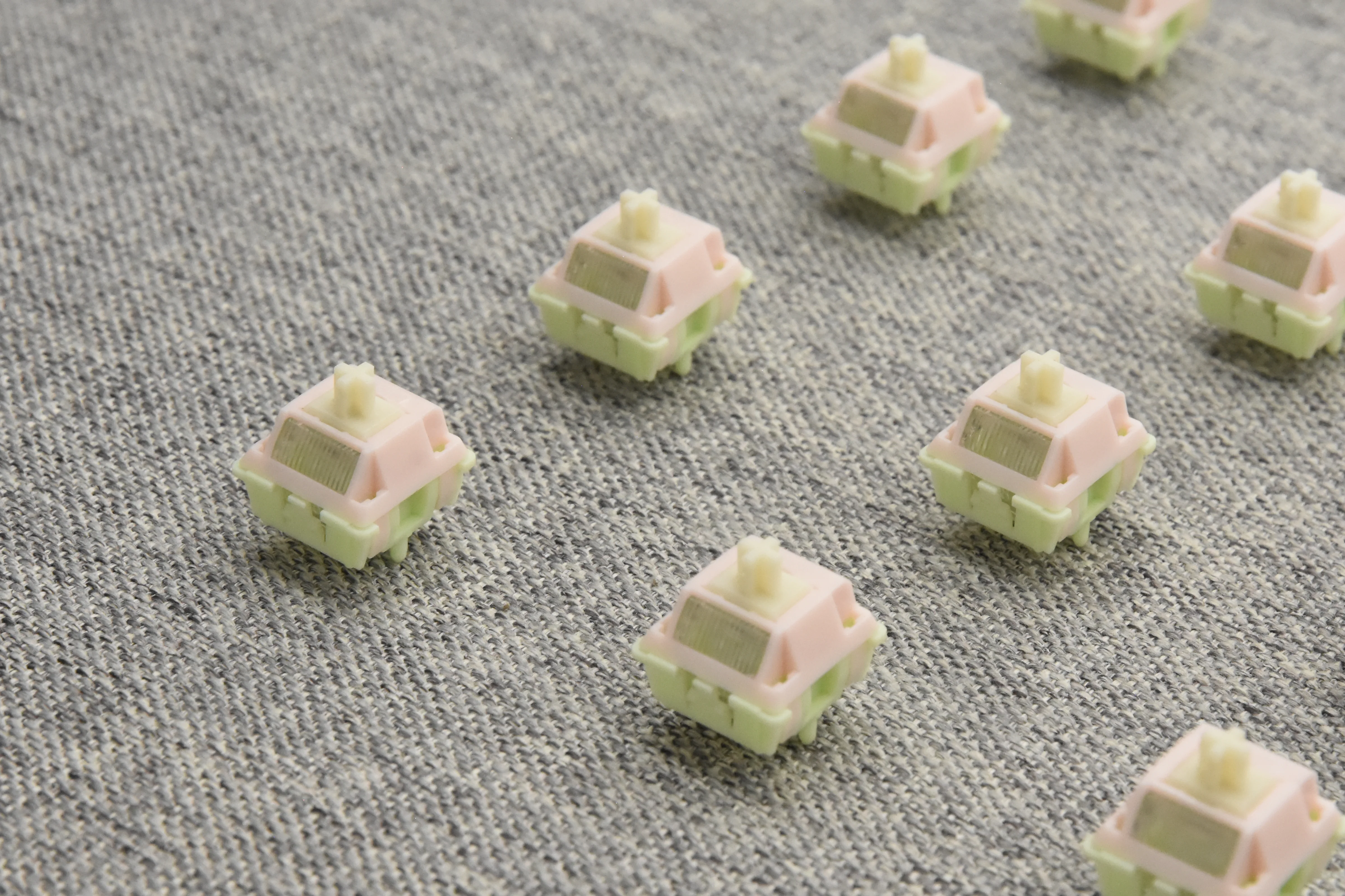 MMD VIVIAN LINEAR SWITCH FACTORY LUBED EDITION (10PCS) - Image 9