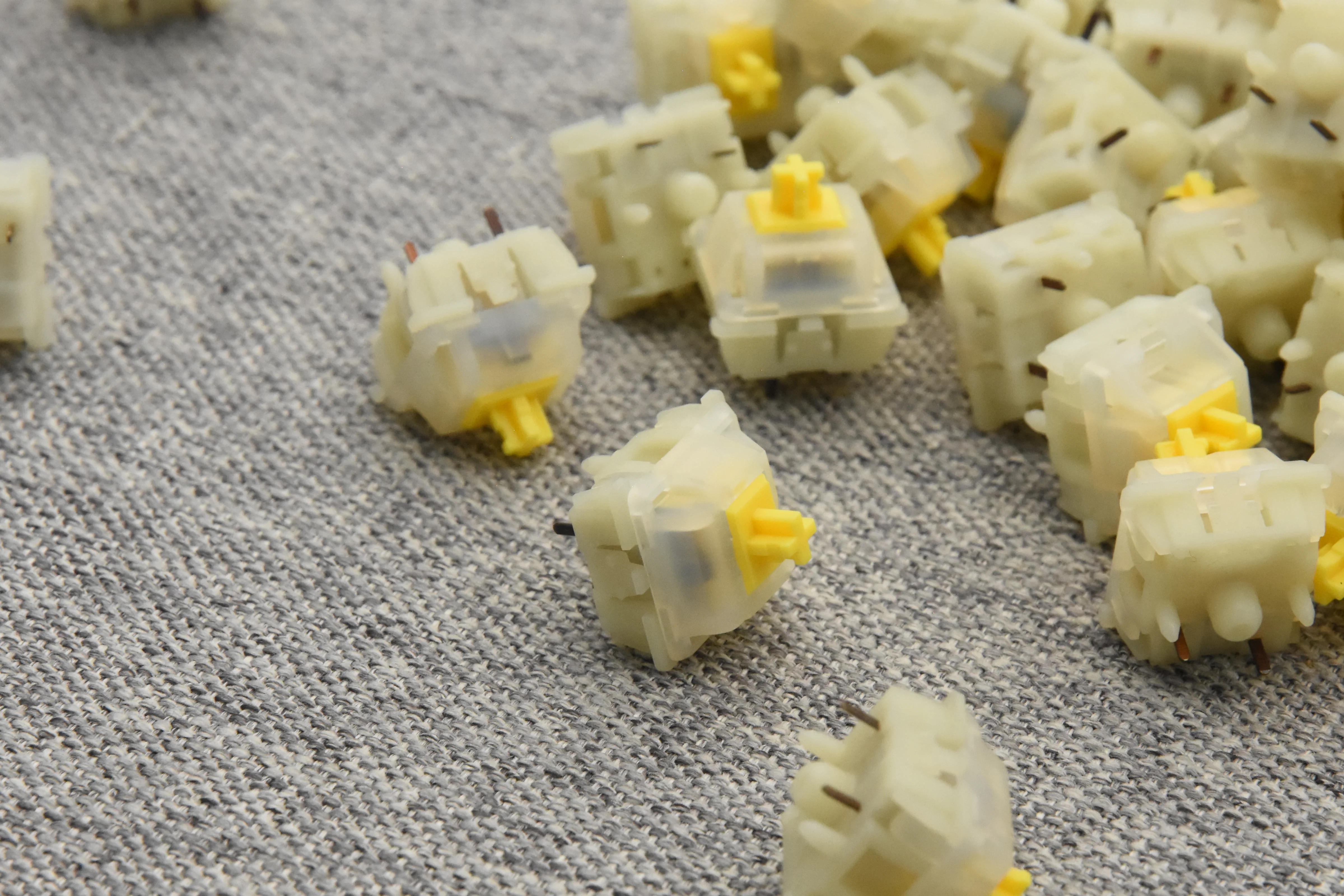 HAND LUBED AND MODDED GATERON MILKY YELLOW PRO LINEAR SWITCH (10 PCS) - Image 10