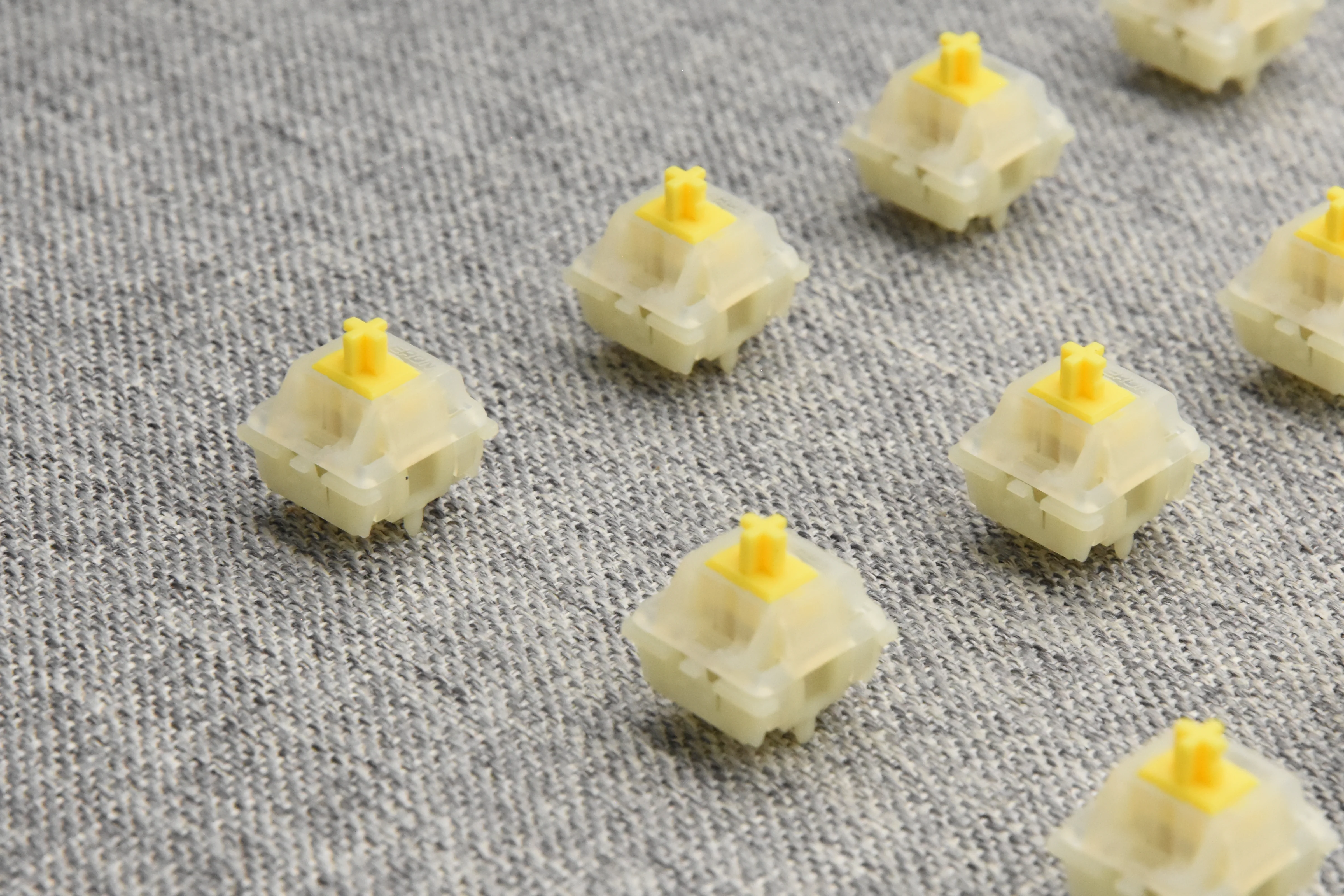 HAND LUBED AND MODDED GATERON MILKY YELLOW PRO LINEAR SWITCH (10 PCS) - Image 12