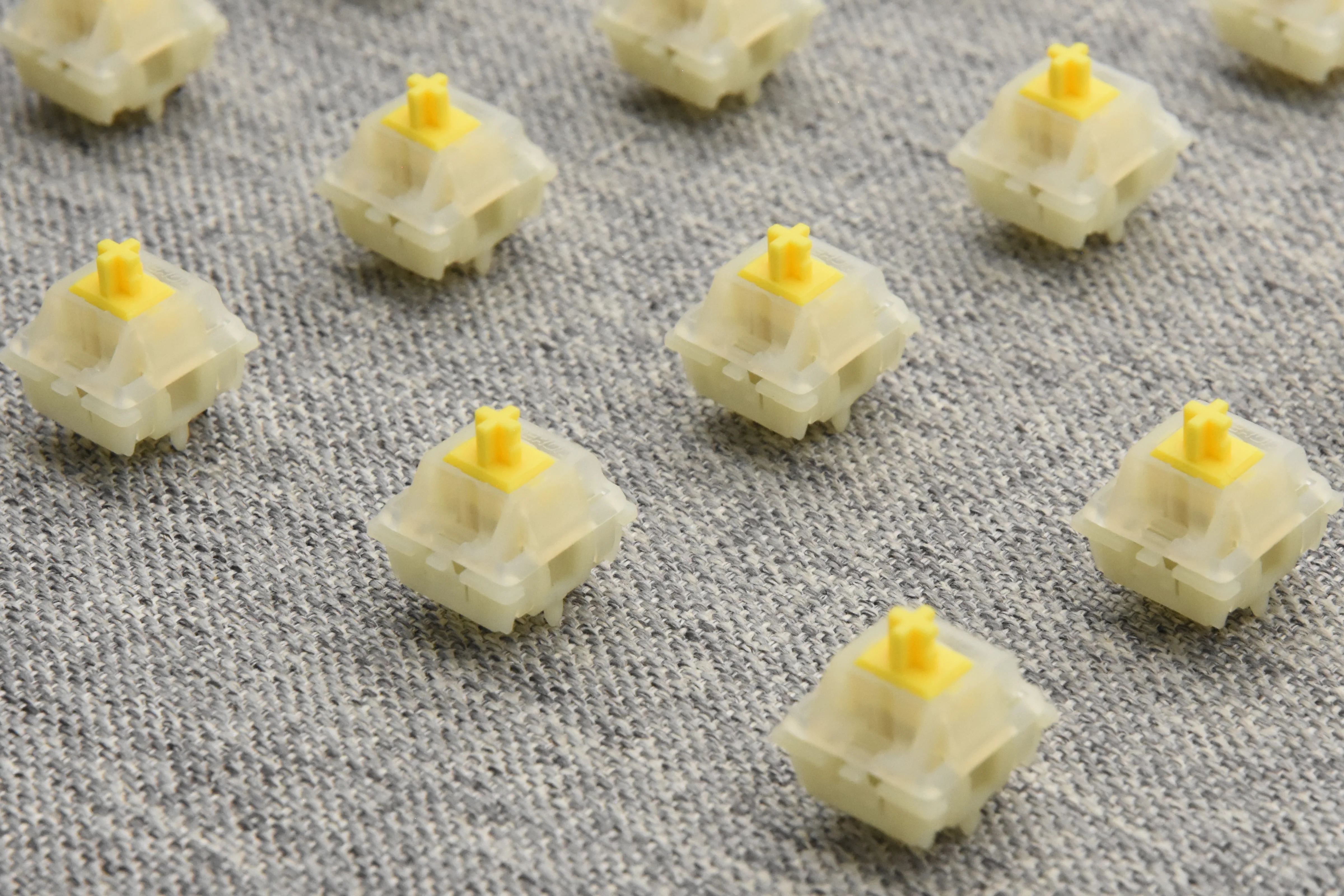 HAND LUBED AND MODDED GATERON MILKY YELLOW PRO LINEAR SWITCH (10 PCS) - Image 15