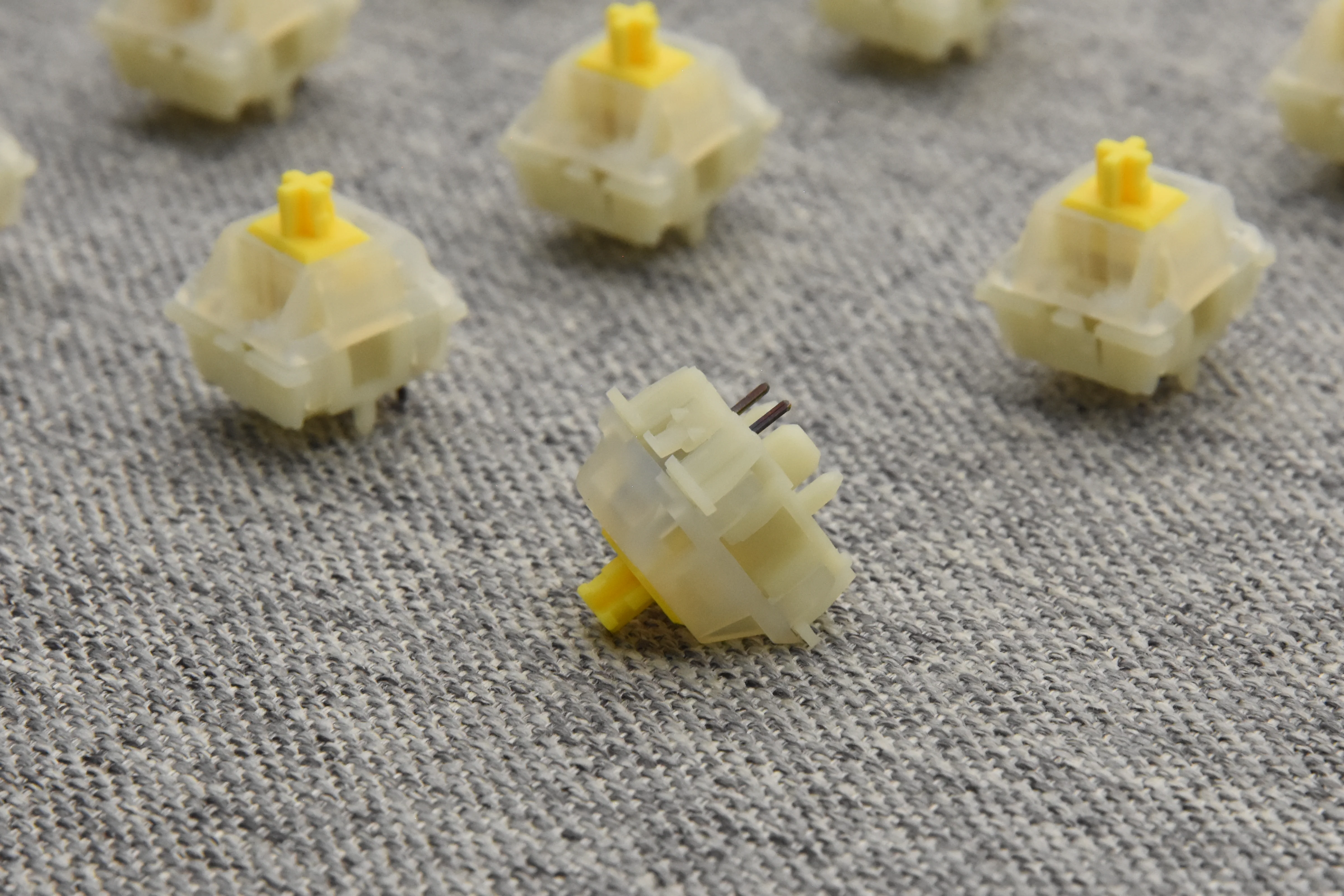 HAND LUBED AND MODDED GATERON MILKY YELLOW PRO LINEAR SWITCH (10 PCS) - Image 16