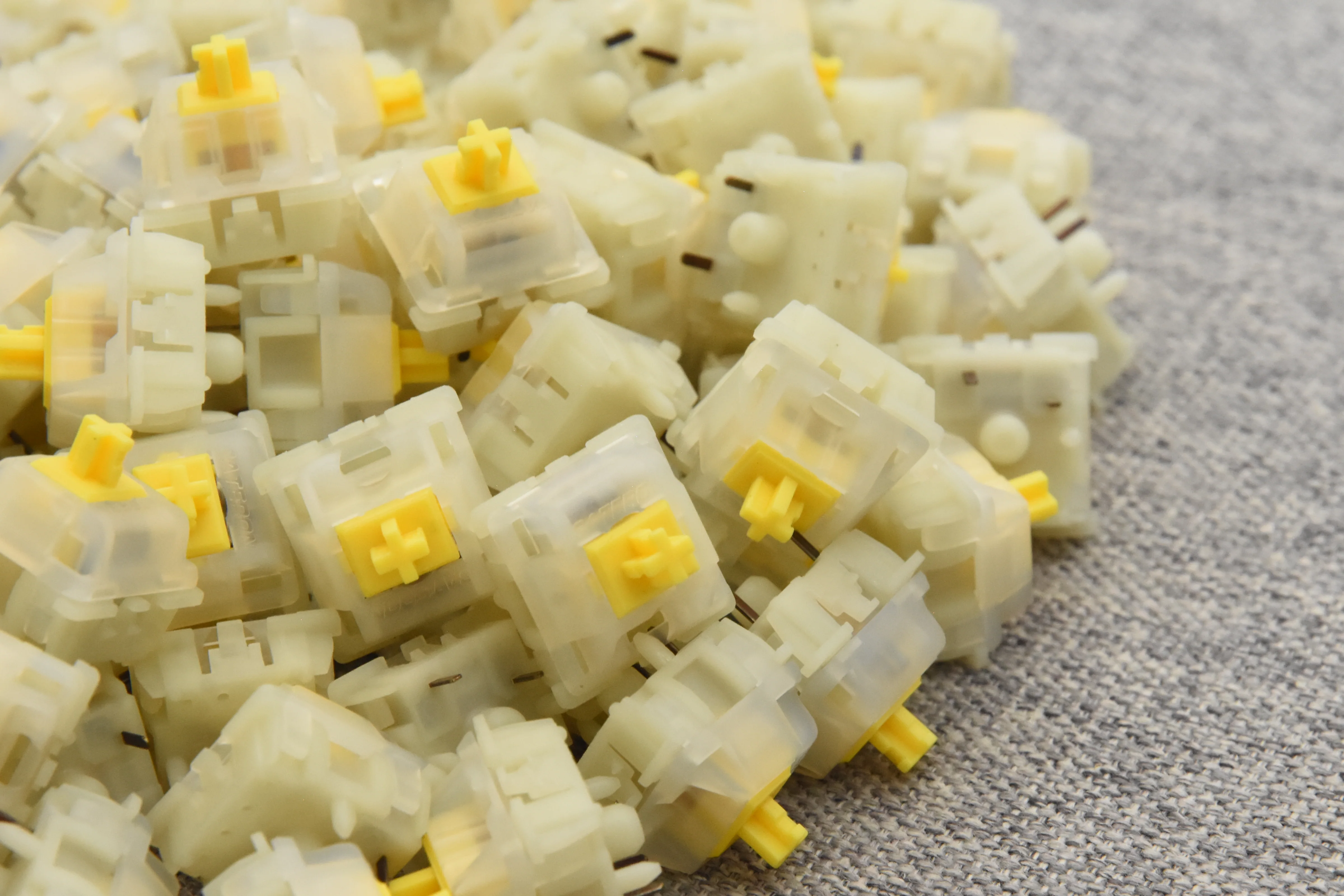 HAND LUBED AND MODDED GATERON MILKY YELLOW PRO LINEAR SWITCH (10 PCS) - Image 3