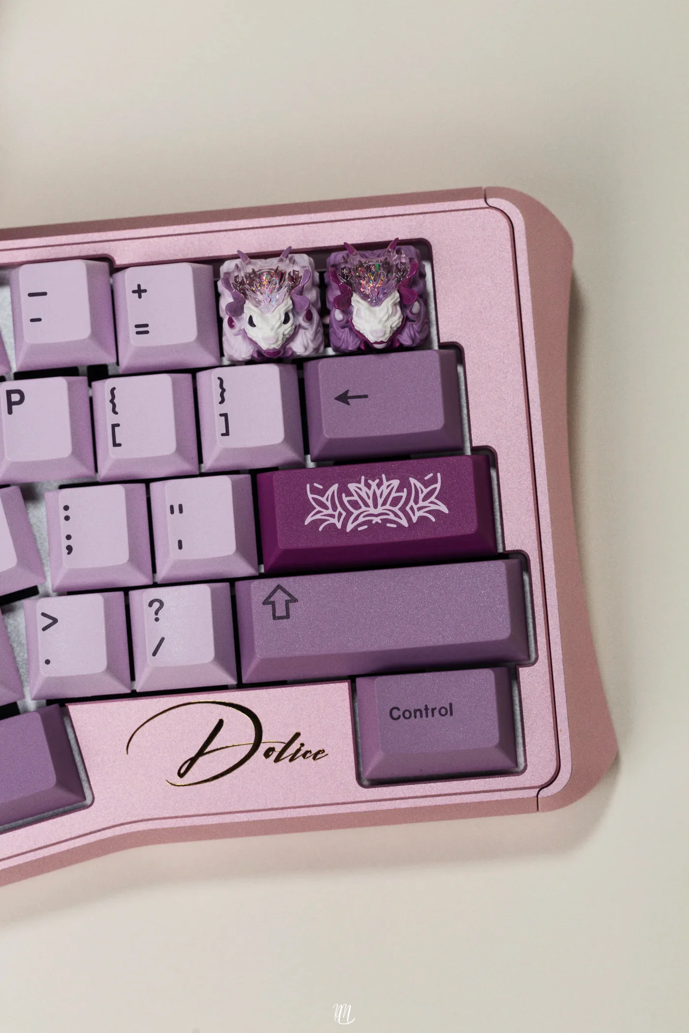 MOO·OON×Keykobo Bloom Resin Artisan Keycaps - Image 7