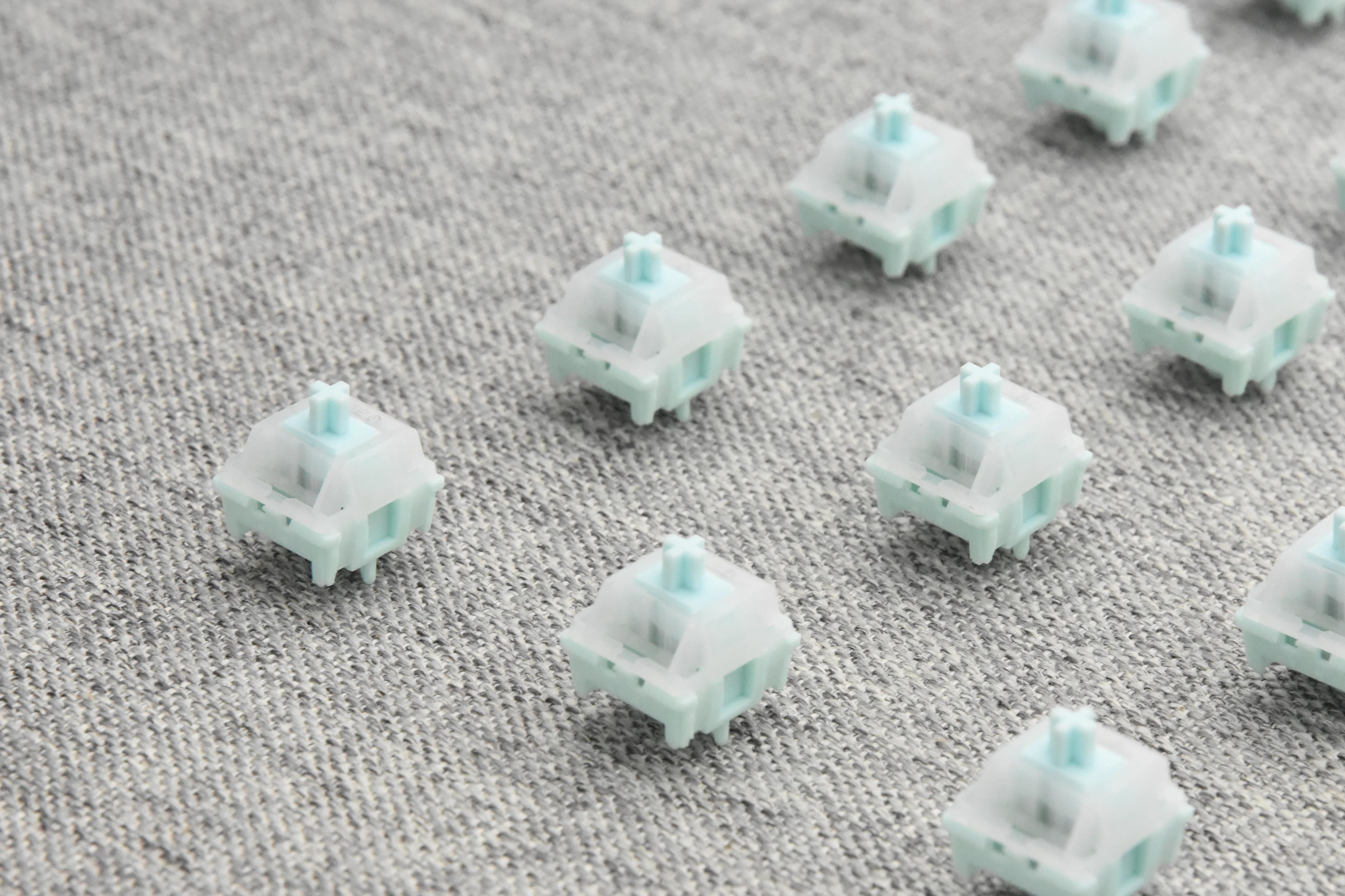NEO X HMX AZURE LINEAR SWITCH FACTORY LUBED EDITION (10PCS) - Image 12