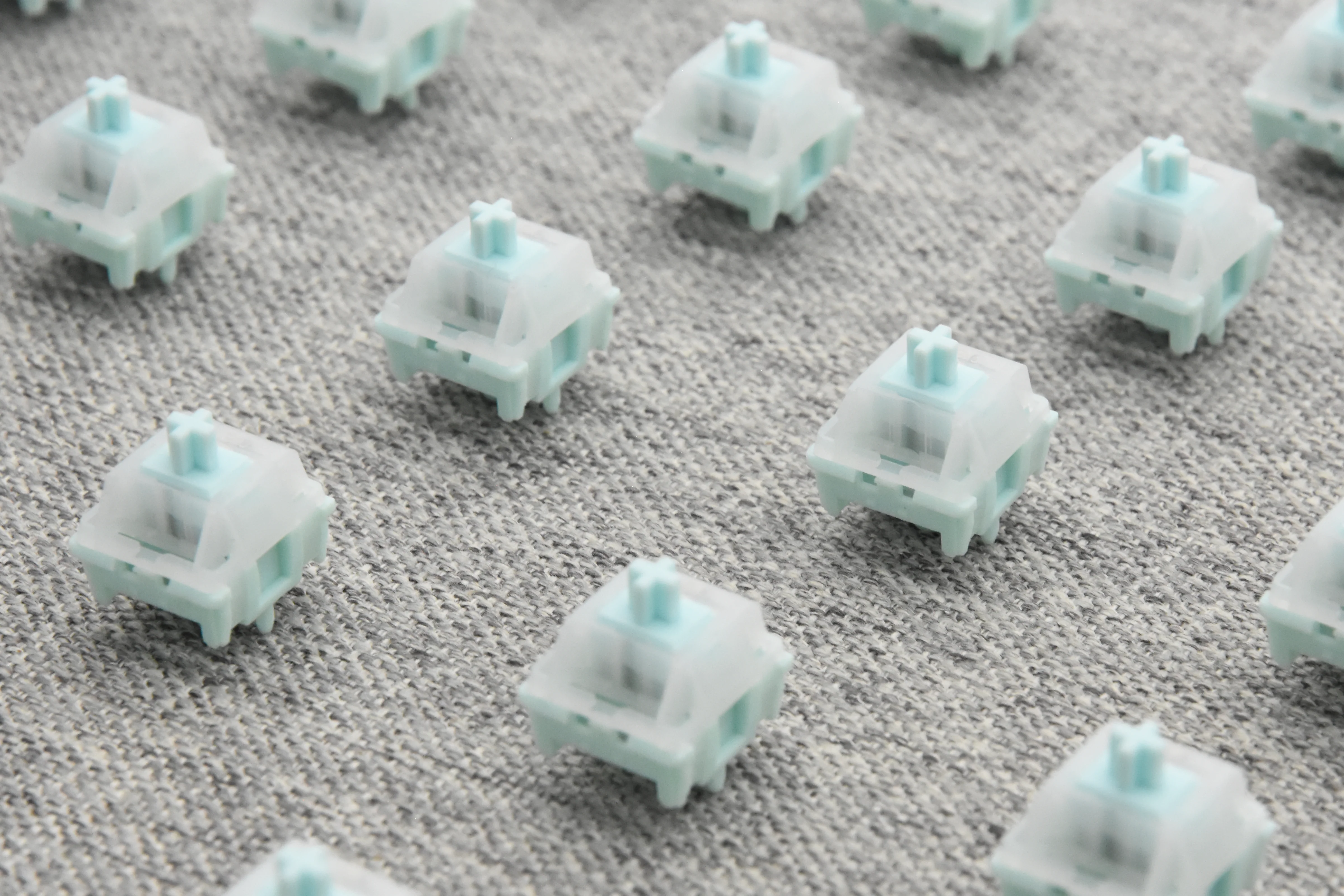 NEO X HMX AZURE LINEAR SWITCH FACTORY LUBED EDITION (10PCS) - Image 15