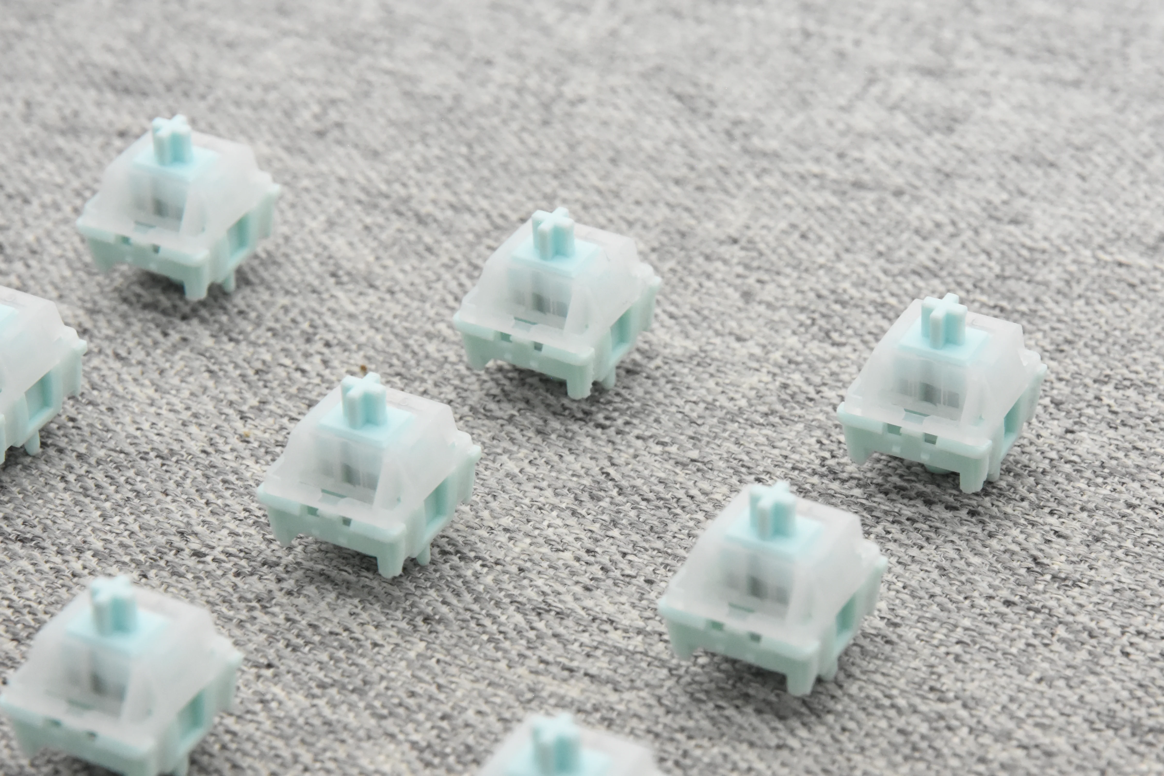 NEO X HMX AZURE LINEAR SWITCH FACTORY LUBED EDITION (10PCS) - Image 17