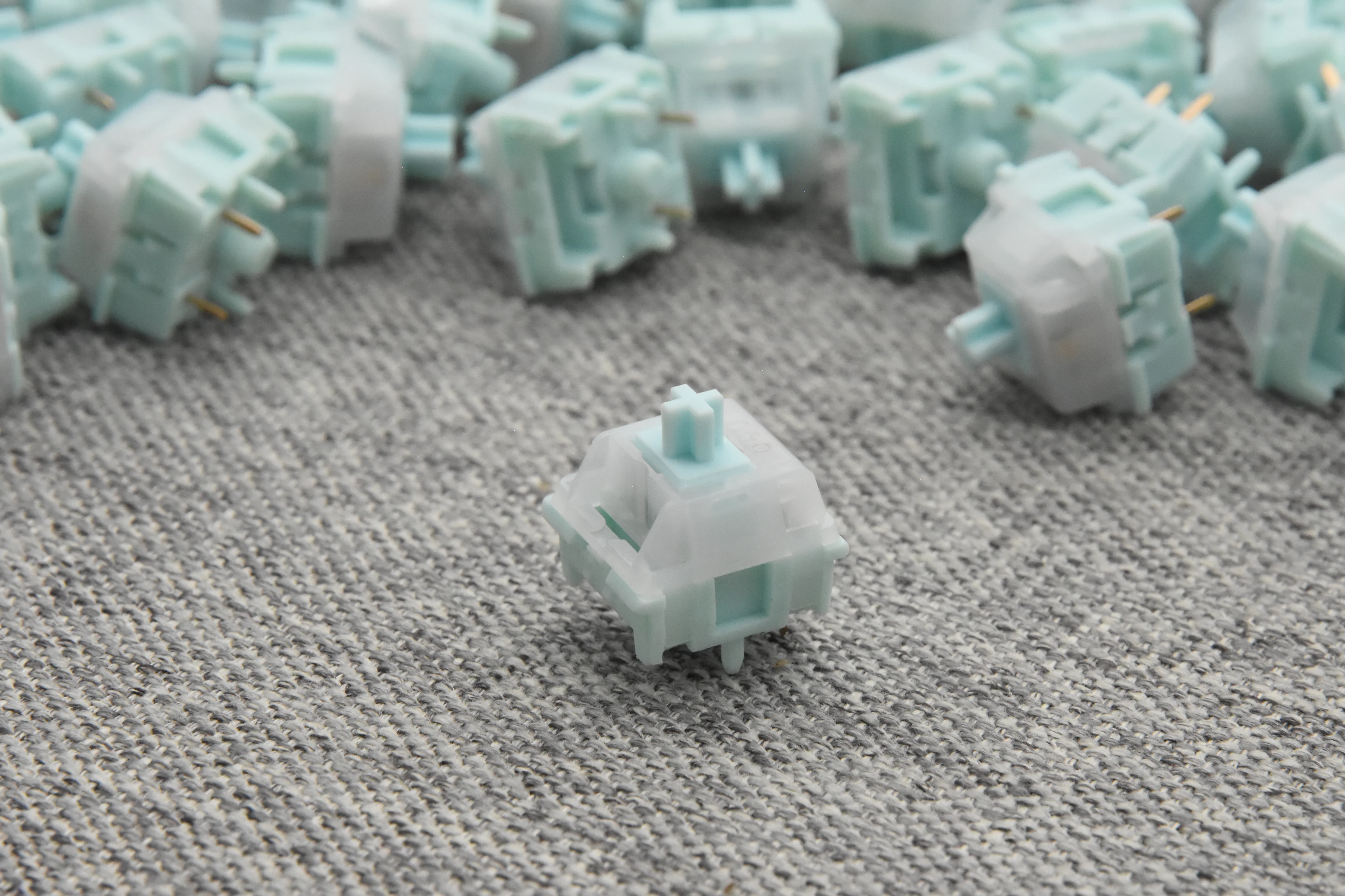 NEO X HMX AZURE LINEAR SWITCH FACTORY LUBED EDITION (10PCS) - Image 5
