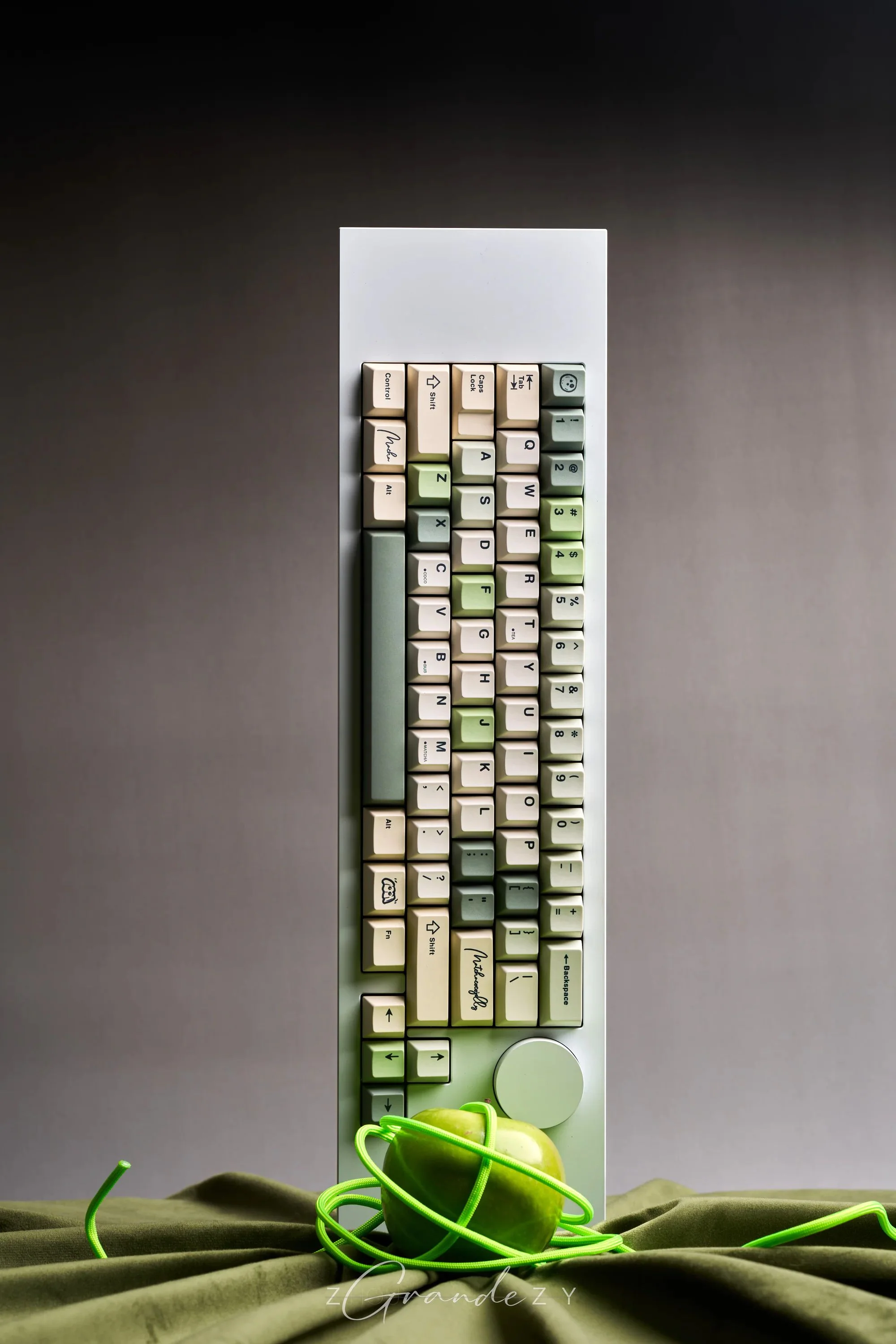 ONEKEY X TUT BUBBLE TEA CHERRY PROFILE KEYCAPS SET - Image 18