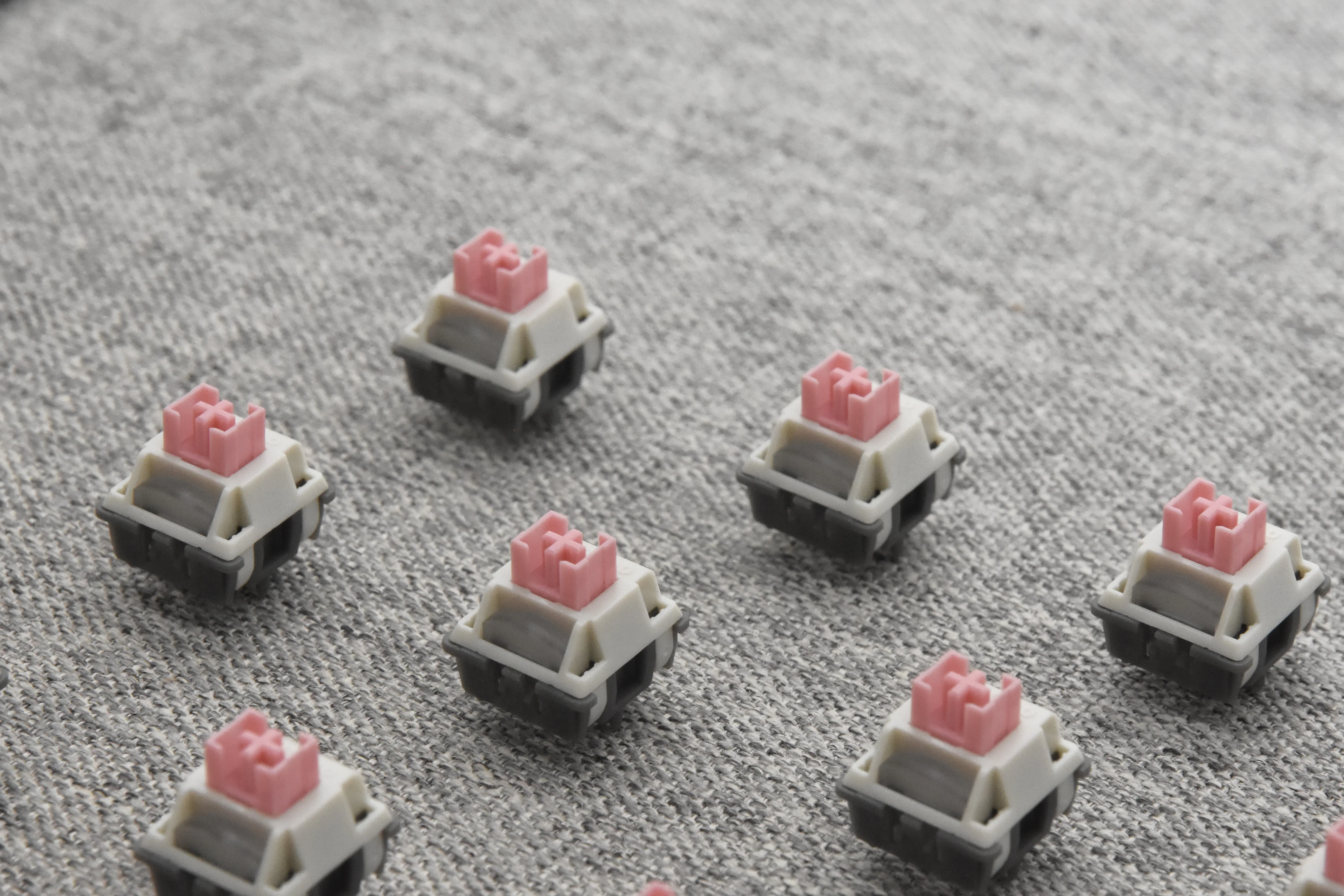 OUTEMU BUTTERFLY SILENT LINEAR SWITCH FACTORY LUBED EDITION (10pcs) - Image 12