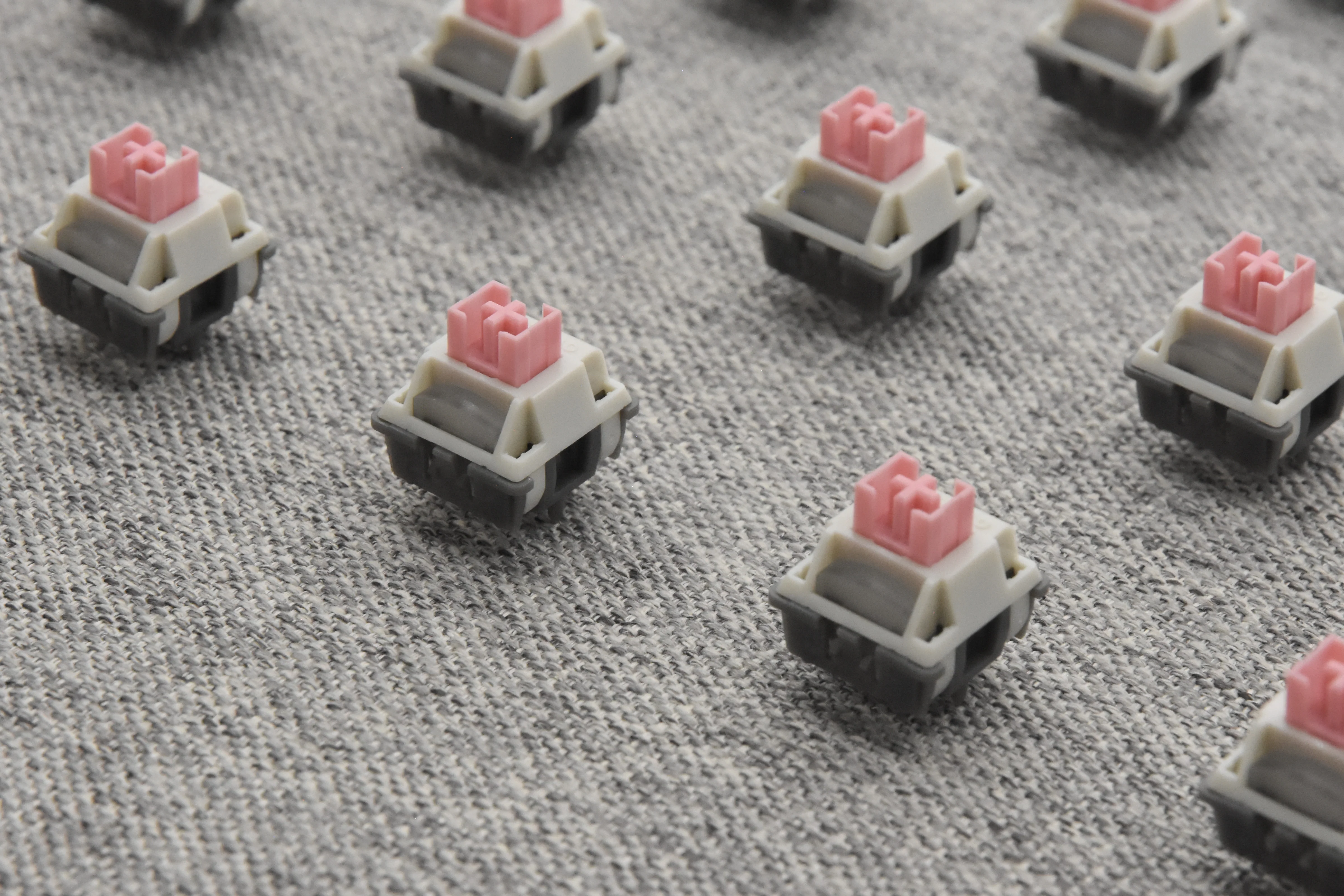 OUTEMU BUTTERFLY SILENT LINEAR SWITCH FACTORY LUBED EDITION (10pcs) - Image 13