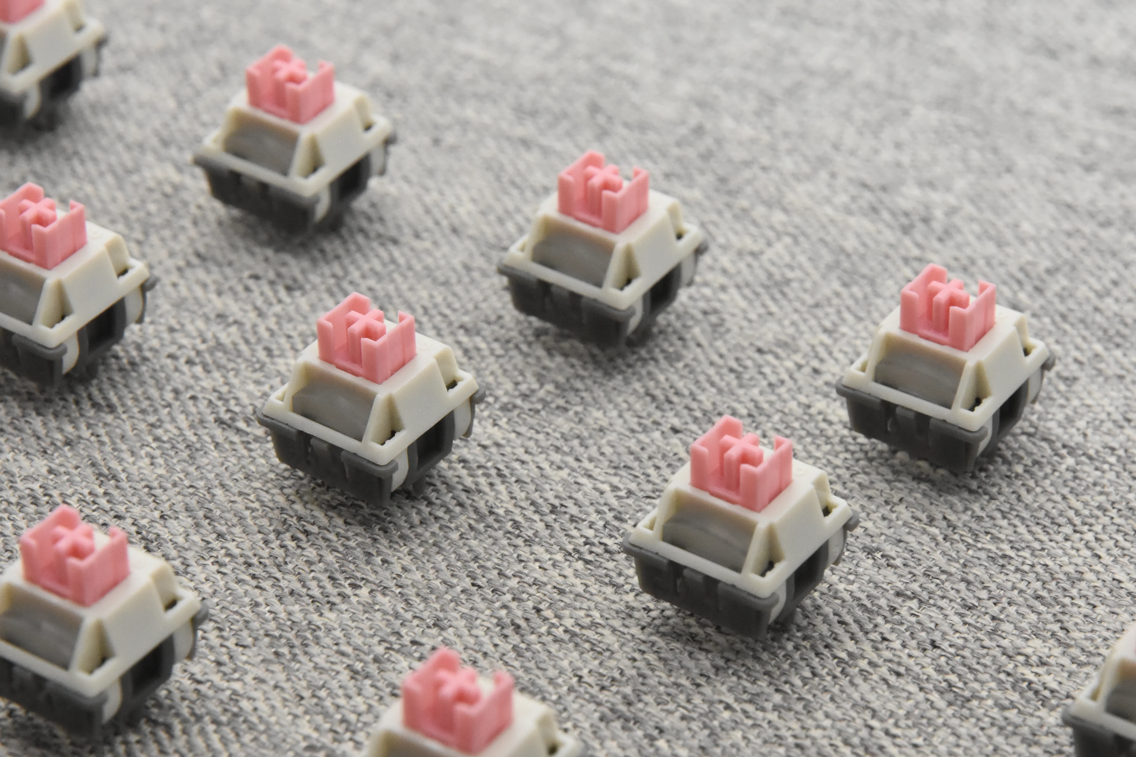 OUTEMU BUTTERFLY SILENT LINEAR SWITCH FACTORY LUBED EDITION (10pcs) - Image 15