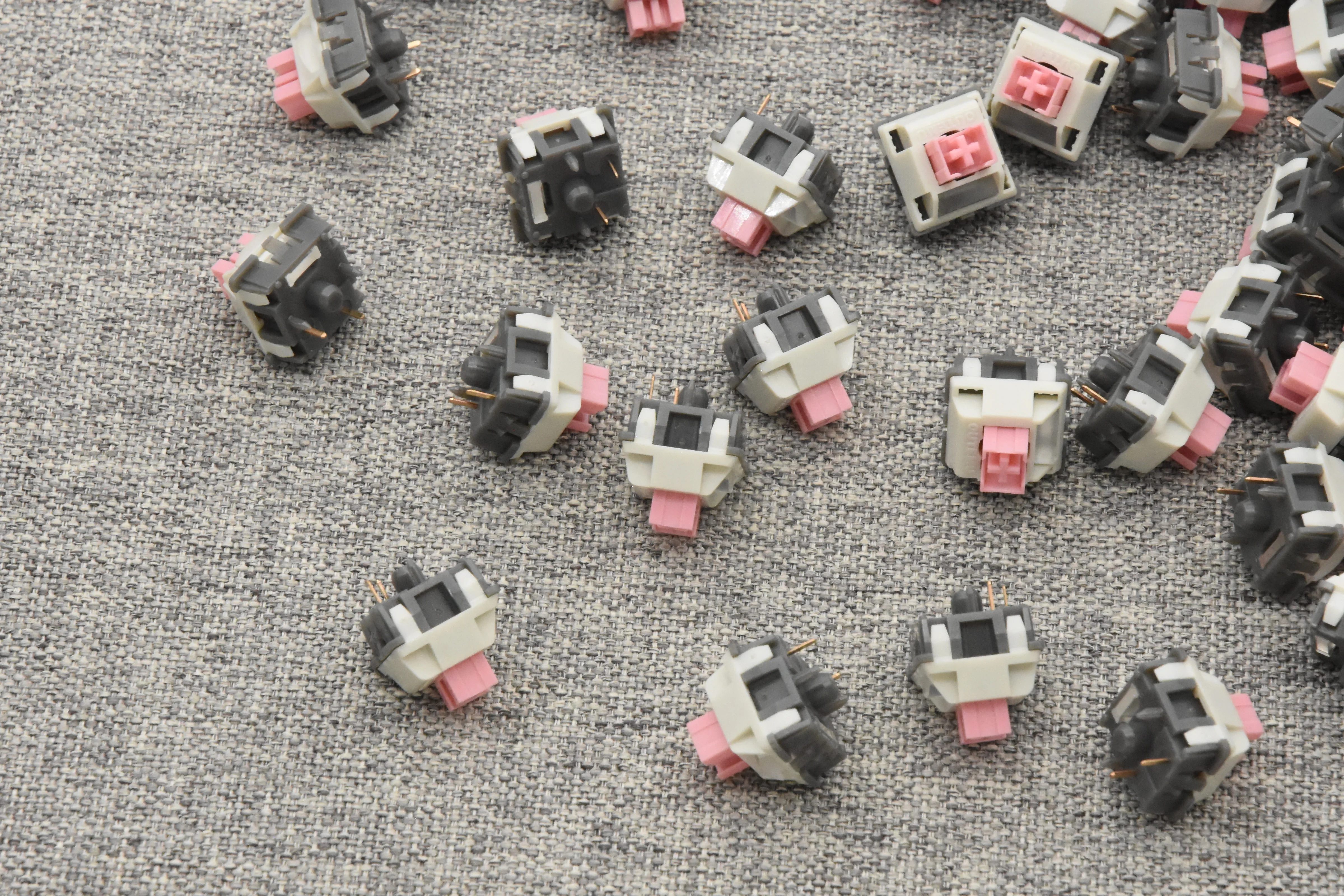 OUTEMU BUTTERFLY SILENT LINEAR SWITCH FACTORY LUBED EDITION (10pcs) - Image 5
