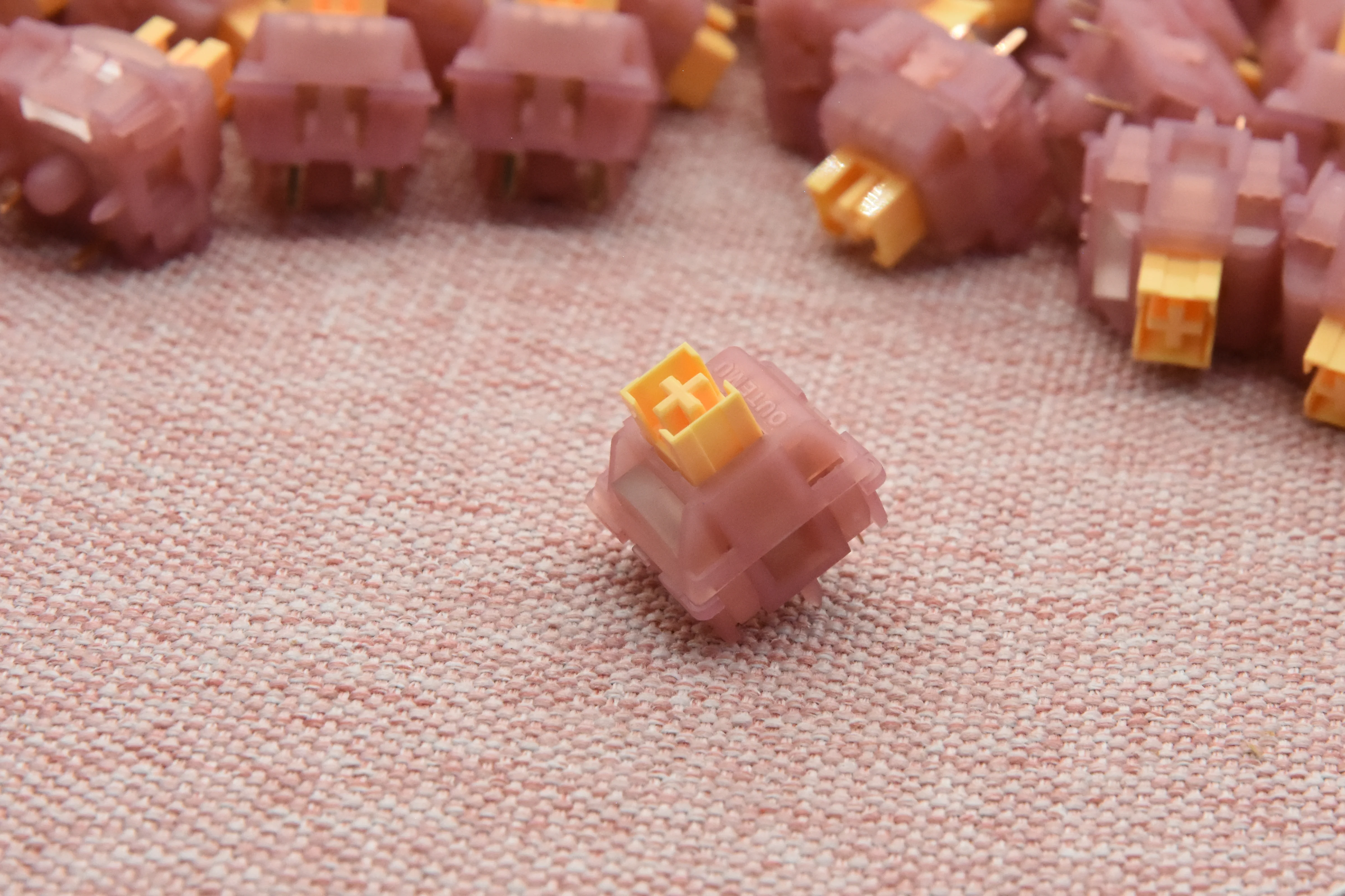 OUTEMU SILENT HONEY PEACH V3 LINEAR SWITCH FACTORY LUBED (10PCS) - Image 10