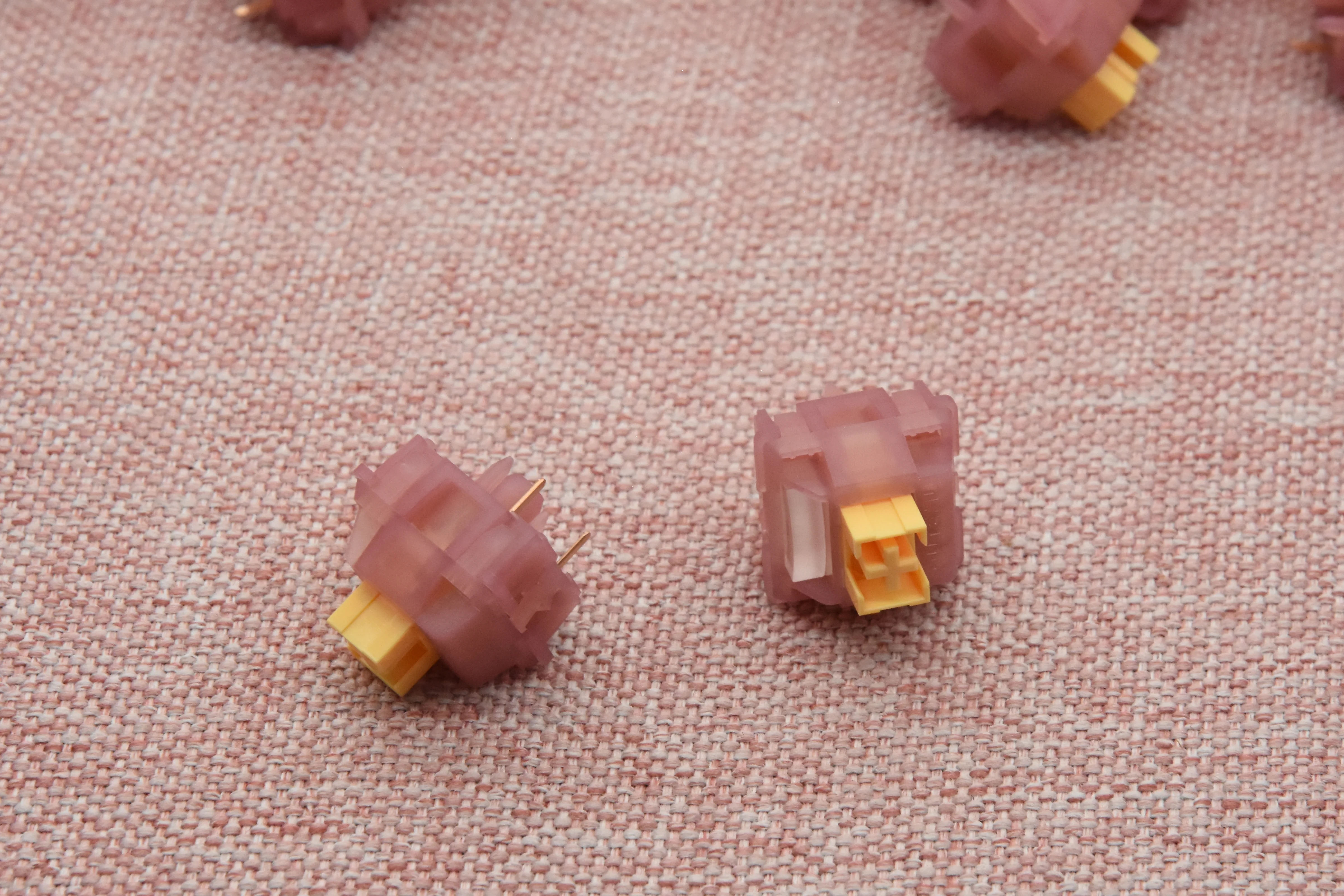 OUTEMU SILENT HONEY PEACH V3 LINEAR SWITCH FACTORY LUBED (10PCS) - Image 11