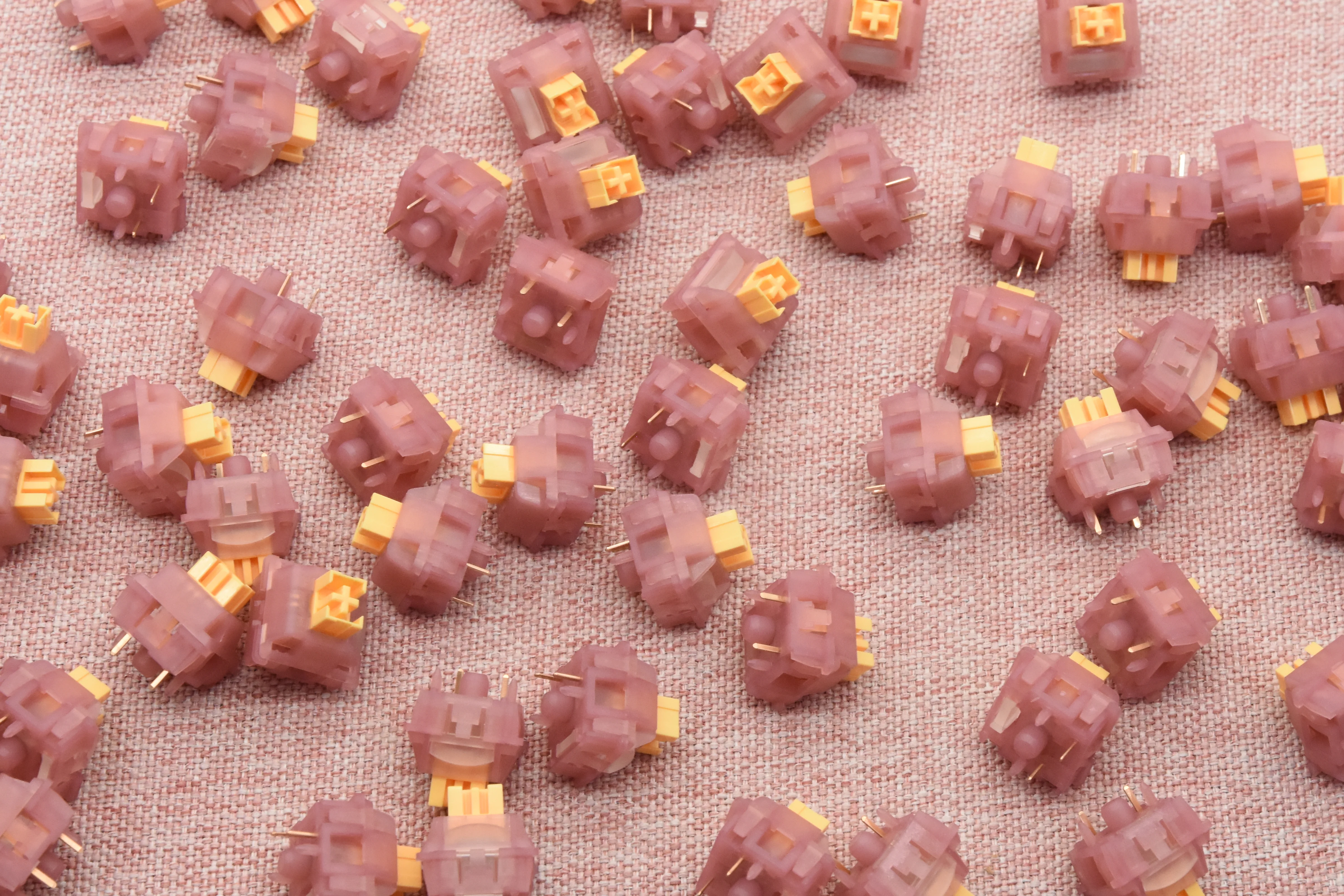 OUTEMU SILENT HONEY PEACH V3 LINEAR SWITCH FACTORY LUBED (10PCS) - Image 3