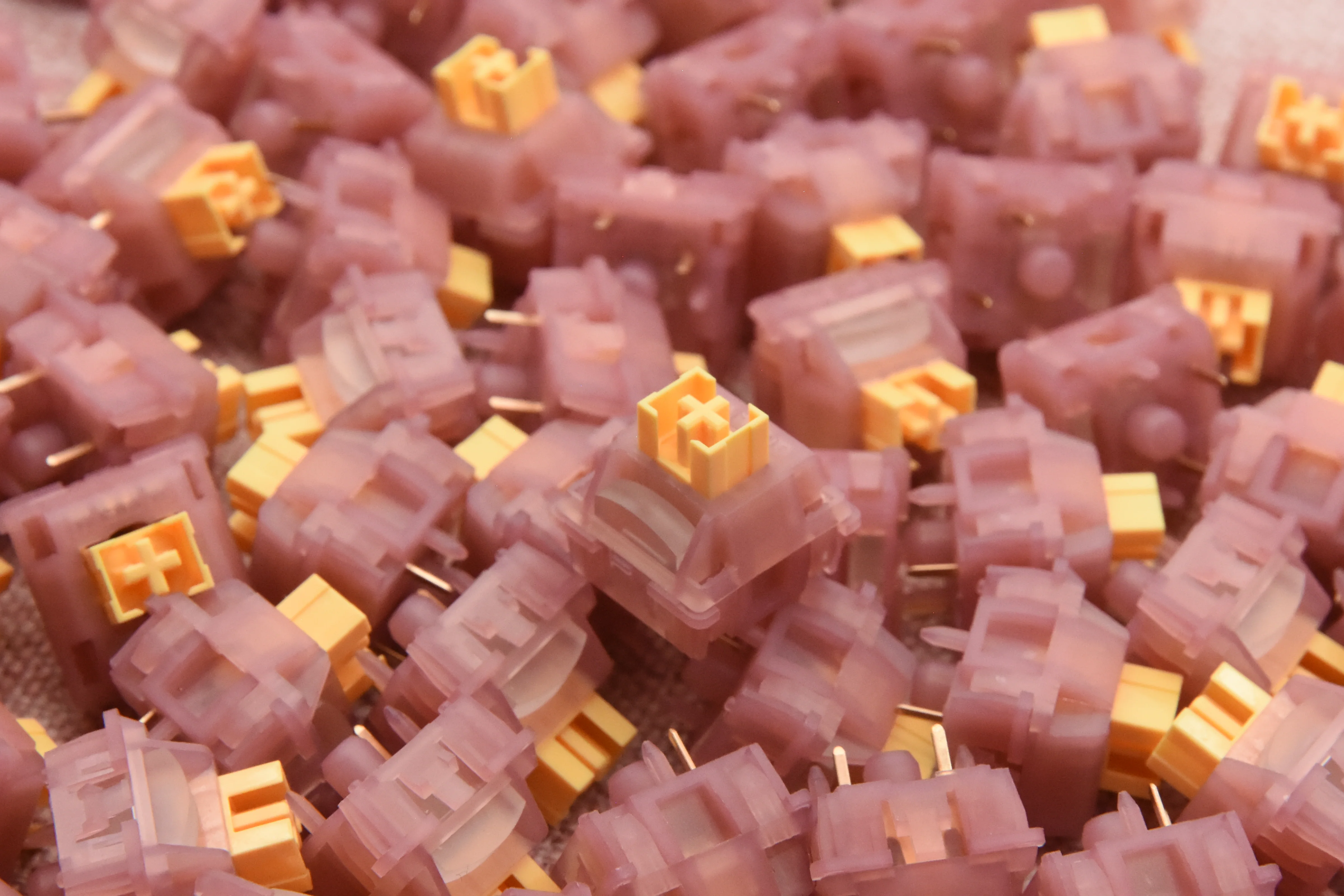OUTEMU SILENT HONEY PEACH V3 LINEAR SWITCH FACTORY LUBED (10PCS) - Image 4