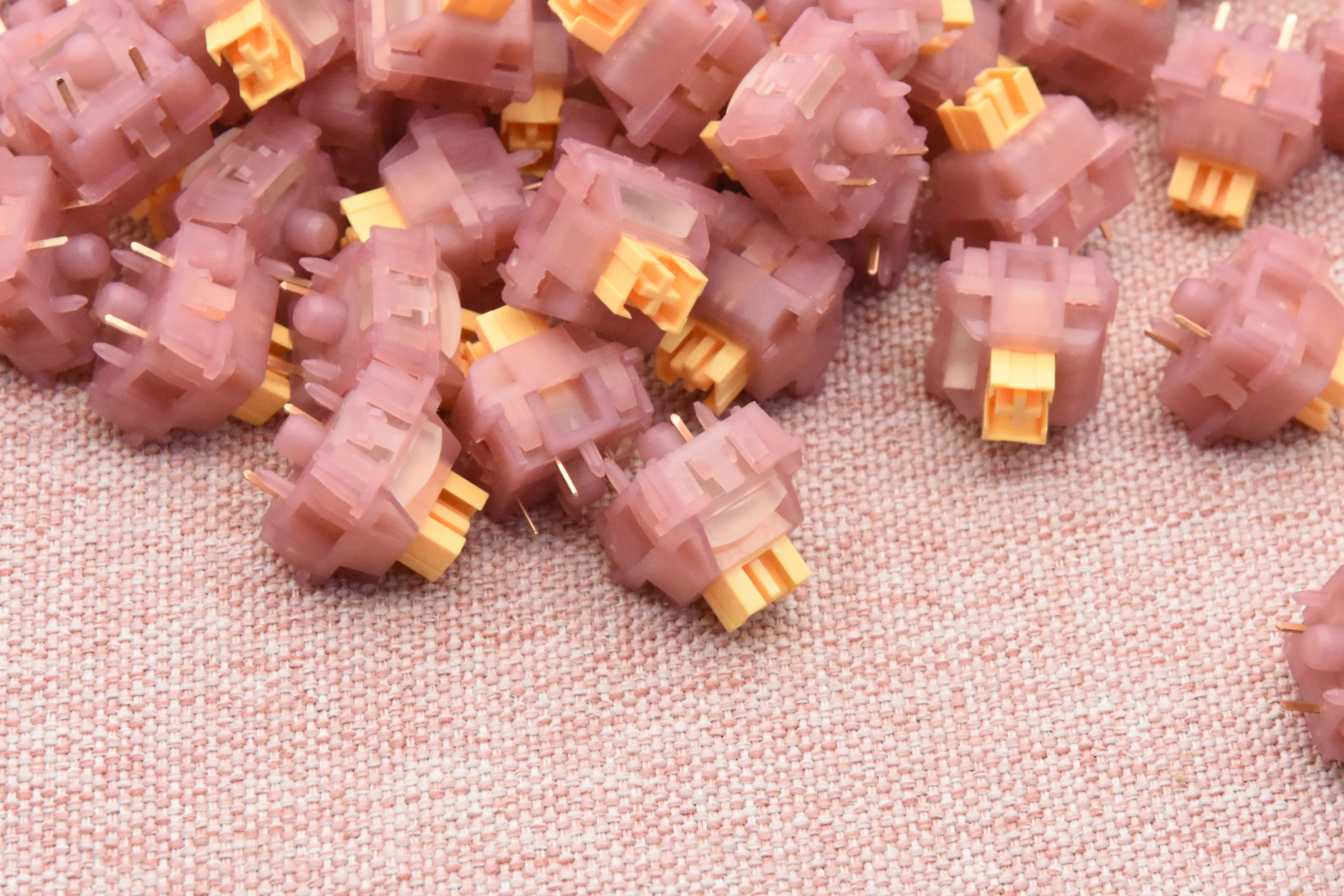 OUTEMU SILENT HONEY PEACH V3 LINEAR SWITCH FACTORY LUBED (10PCS) - Image 8