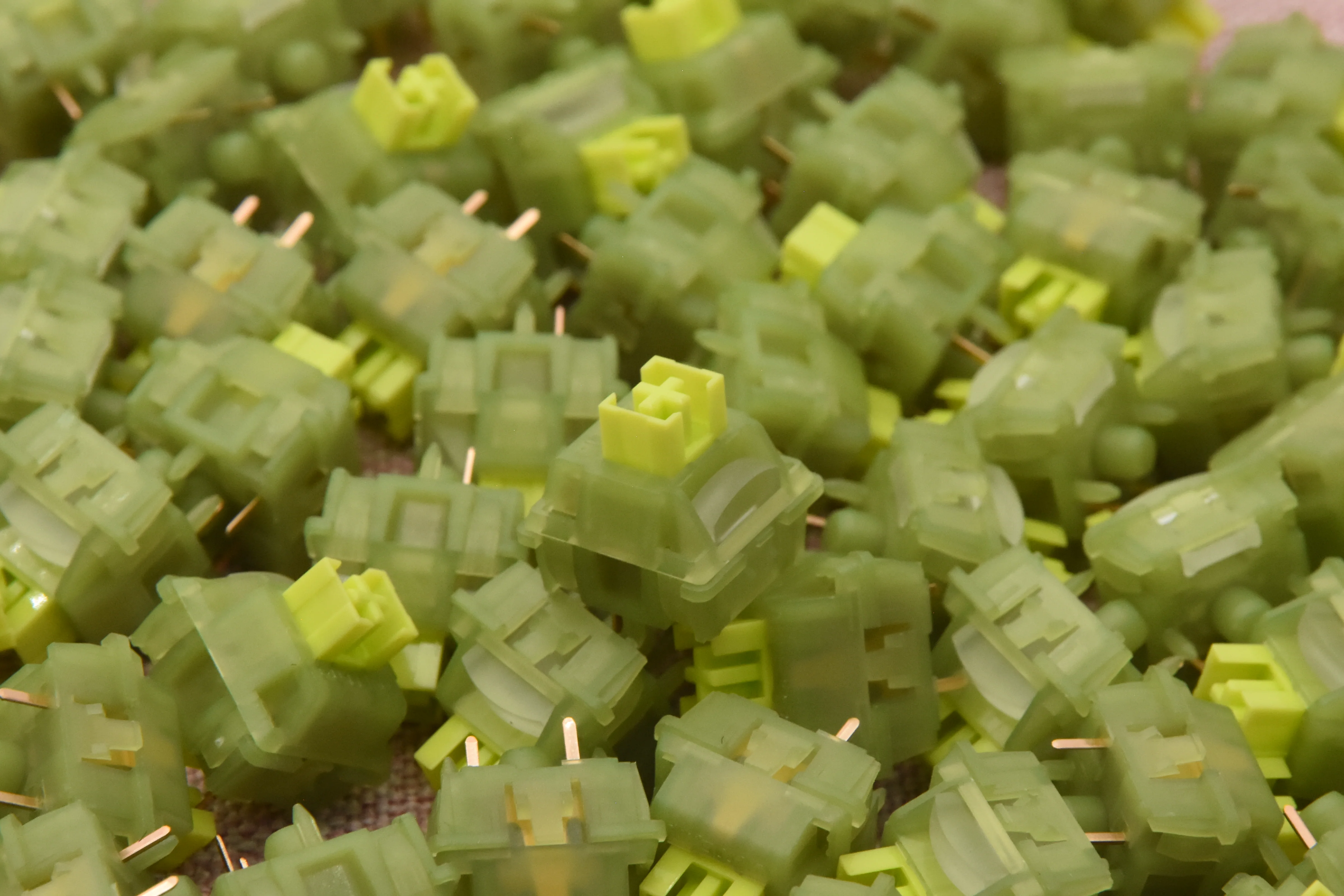 OUTEMU SILENT LIME V3 TACTILE SWITCH FACTORY LUBED (10PCS) - Image 3