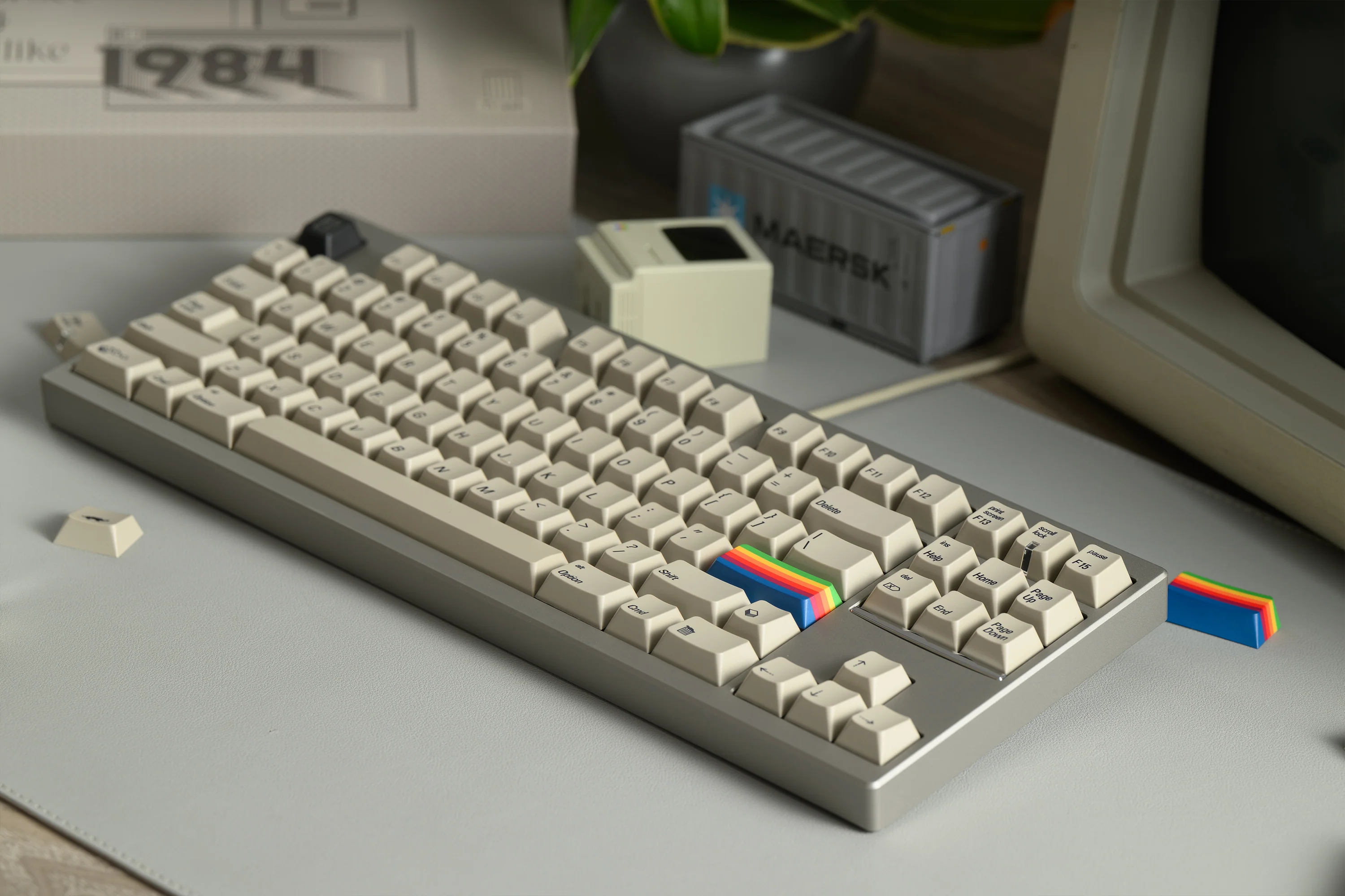 PBTfans 1984 PBT Dye-Sub Keycap Set R2 - Image 12