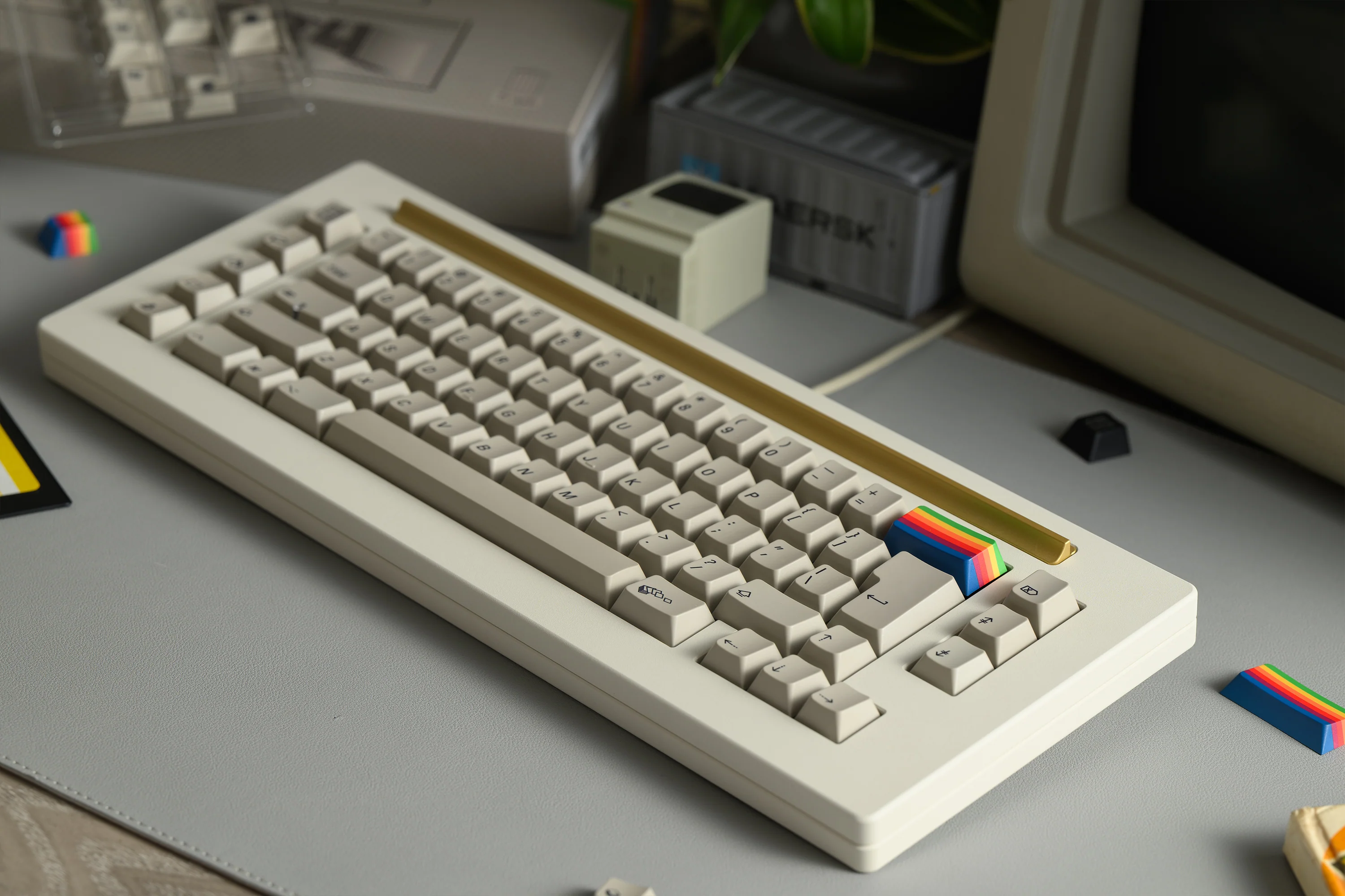 PBTfans 1984 PBT Dye-Sub Keycap Set R2 - Image 4