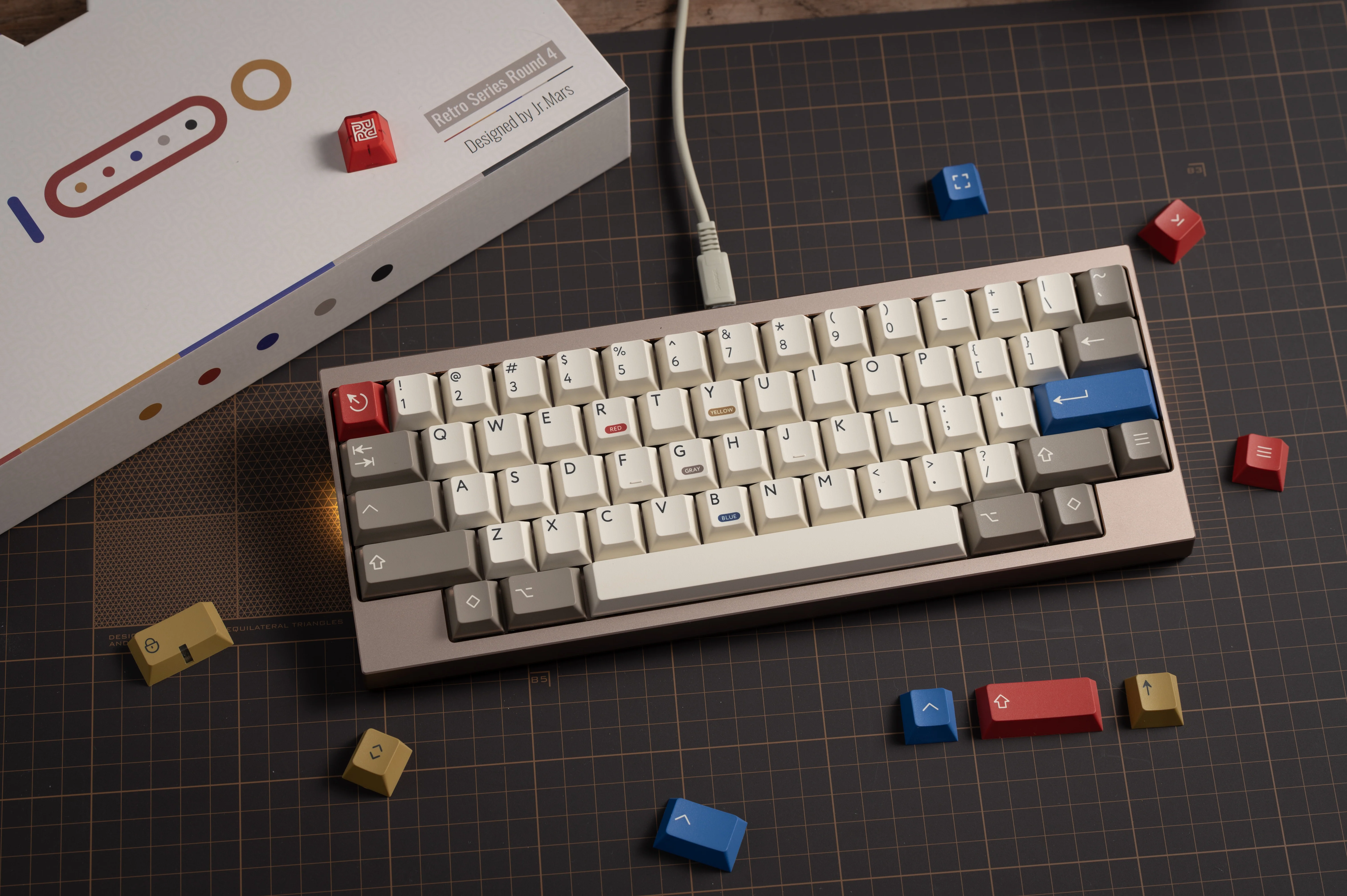 PBTfans Retro 100 Keycap Set - Image 10