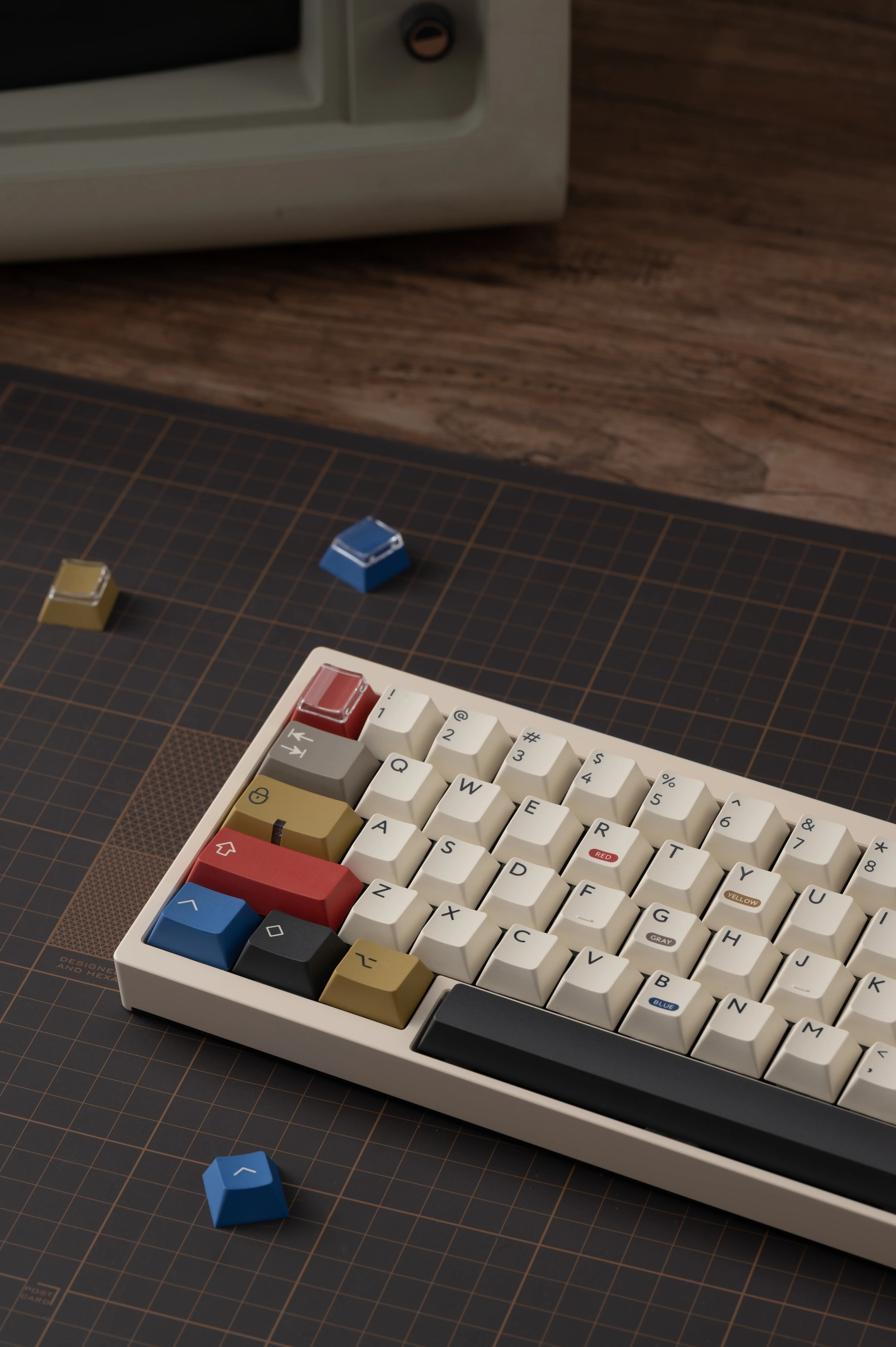PBTfans Retro 100 Keycap Set - Image 12