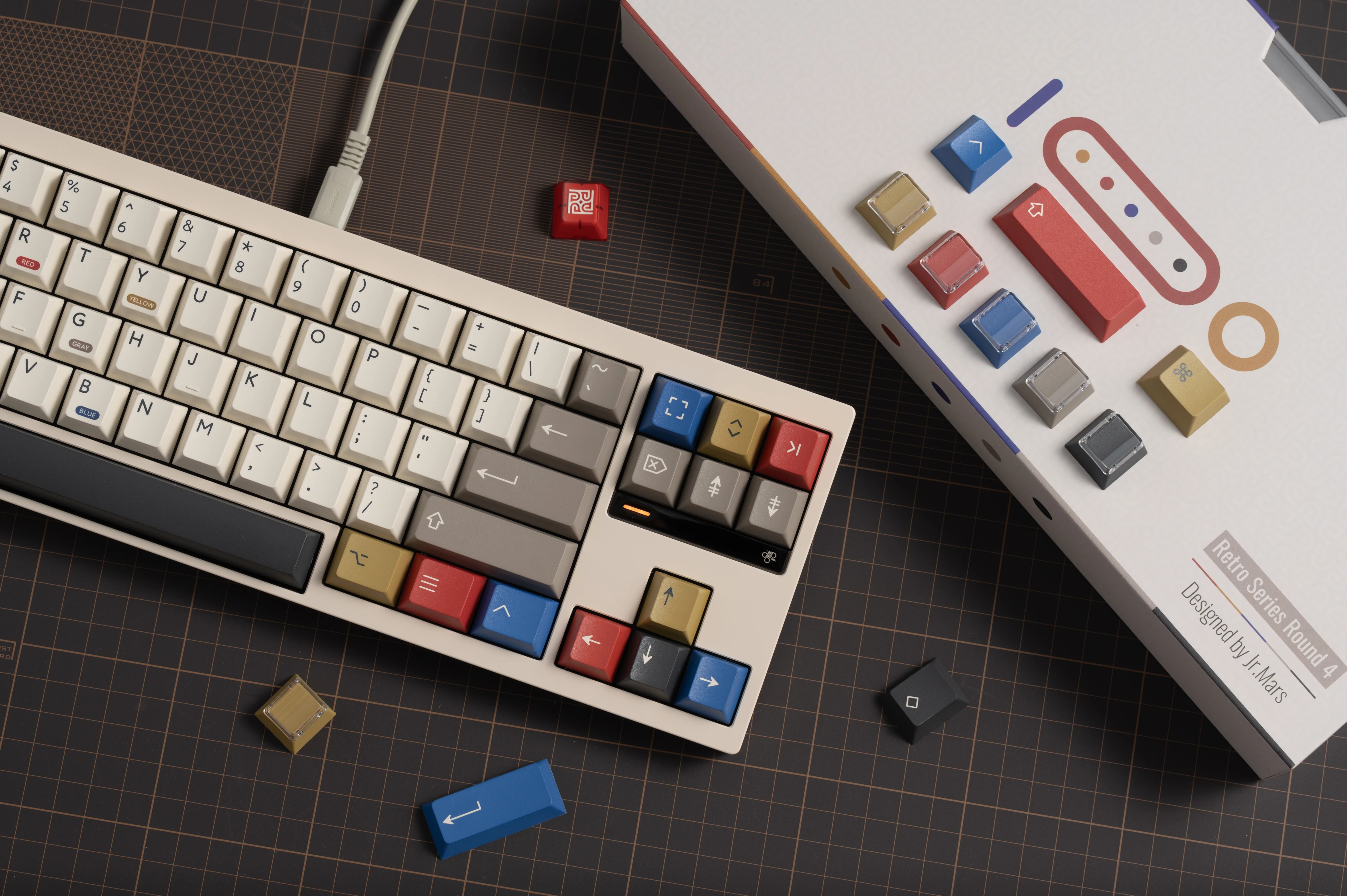 PBTfans Retro 100 Keycap Set - Image 9