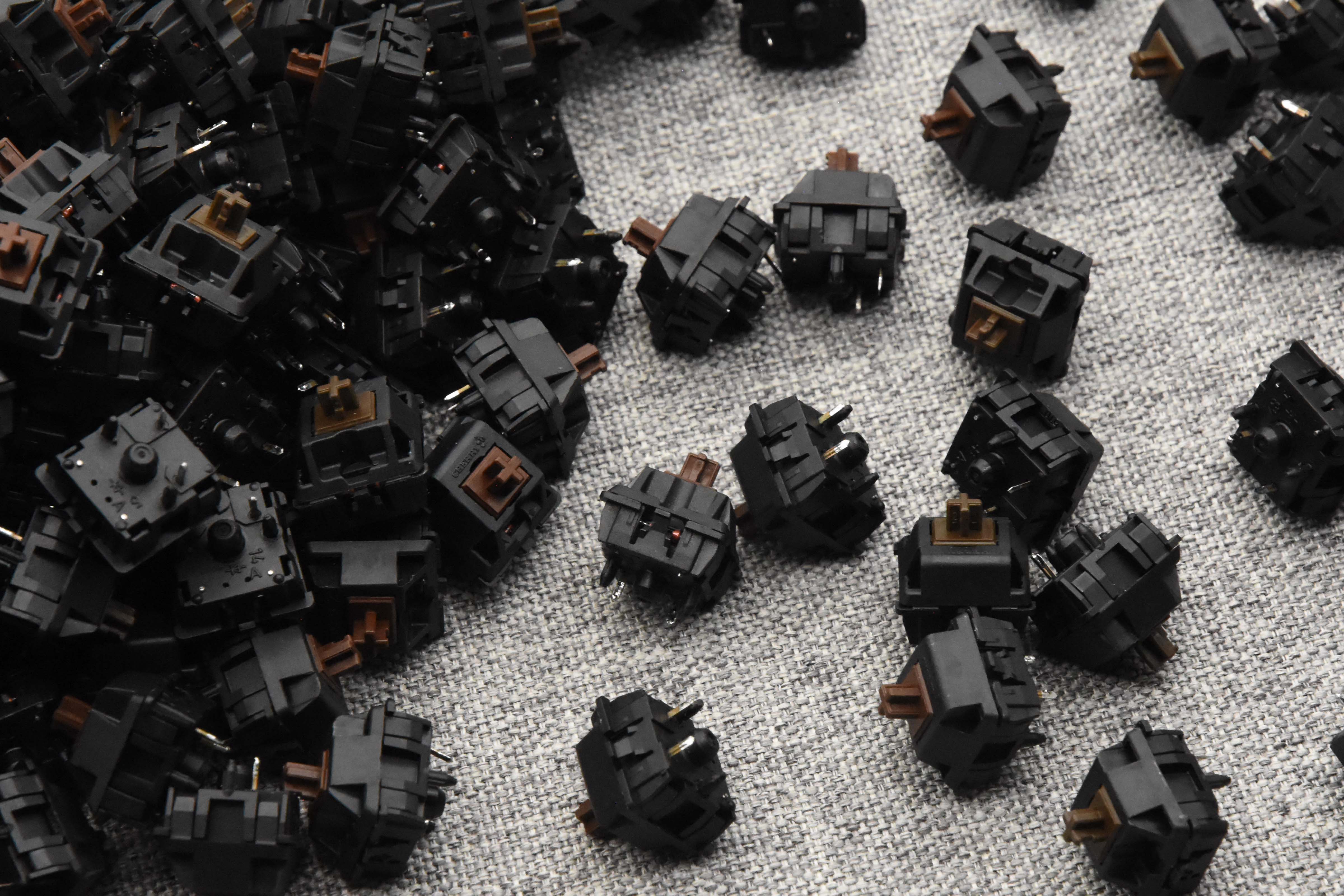 PRE-RETOOLED AND VINTAGE CHERRY MX BLACK SWITCHES (110PCS) - Image 18