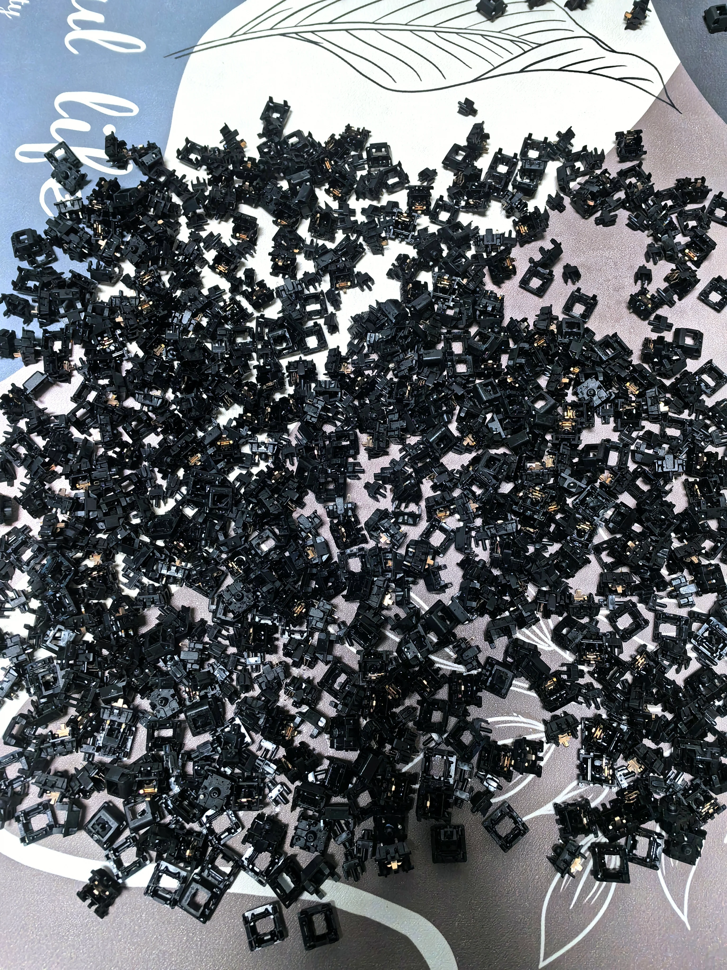 PRE-RETOOLED AND VINTAGE CHERRY MX BLACK SWITCHES (110PCS) - Image 3