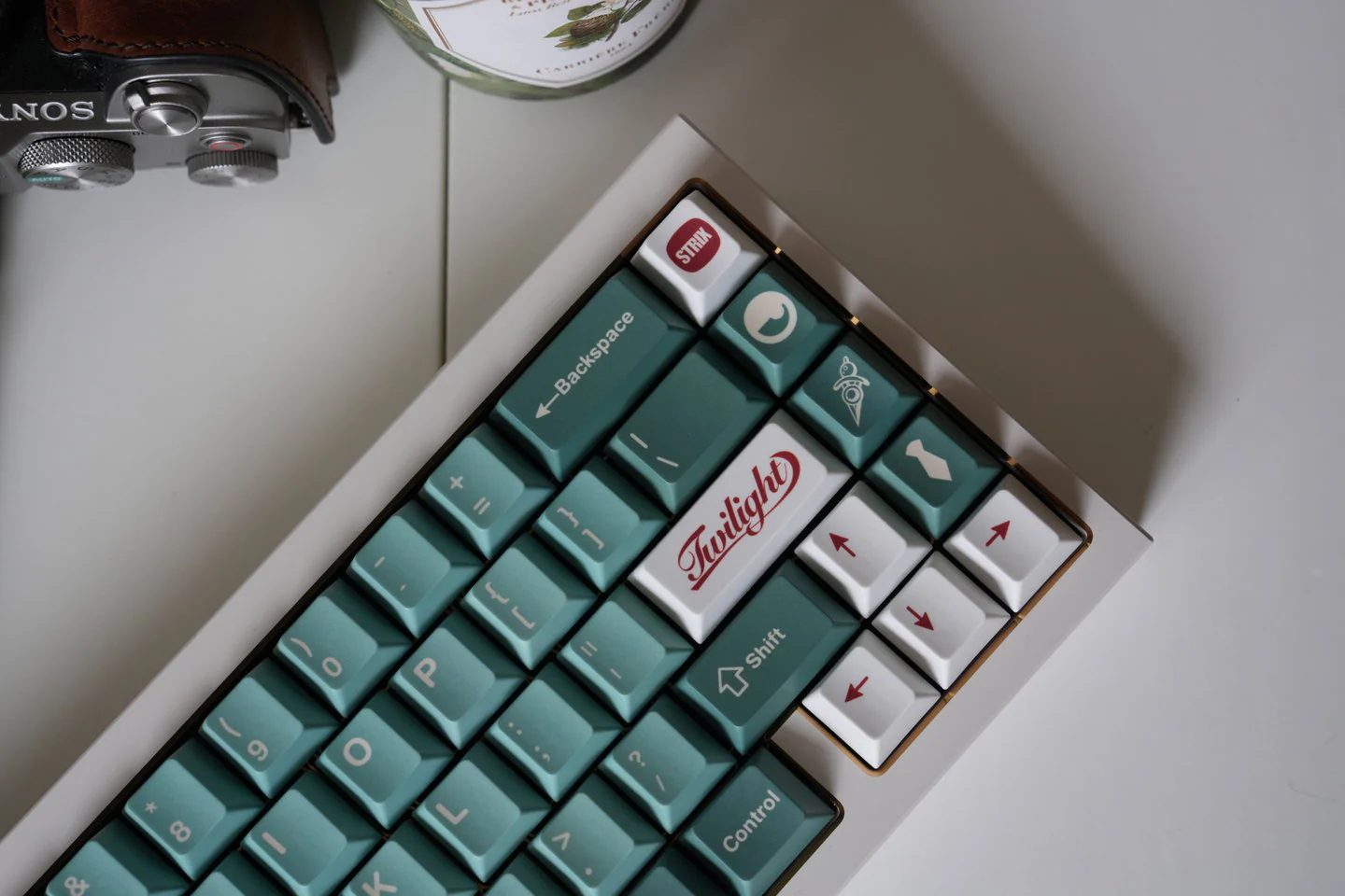 TUT LOID FORGER KEYCAPS CHERRY PROFILE DYE SUBLIMATION PBT - Image 3