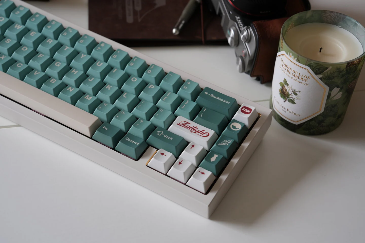 TUT LOID FORGER KEYCAPS CHERRY PROFILE DYE SUBLIMATION PBT - Image 6