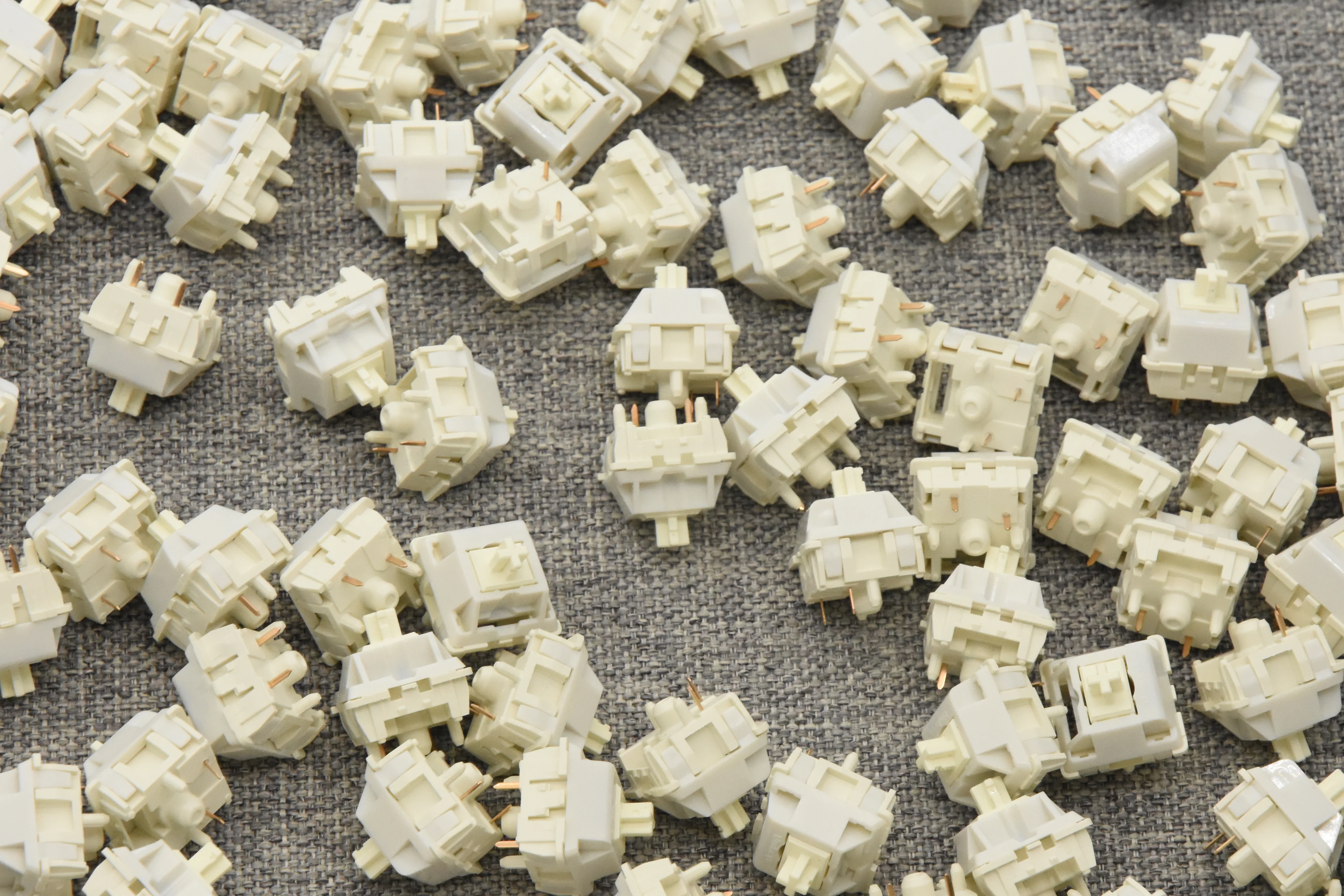 UNIKEYS X BSUN UDON LINEAR SWITCH FACTORY LUBED (10PCS) - Image 6