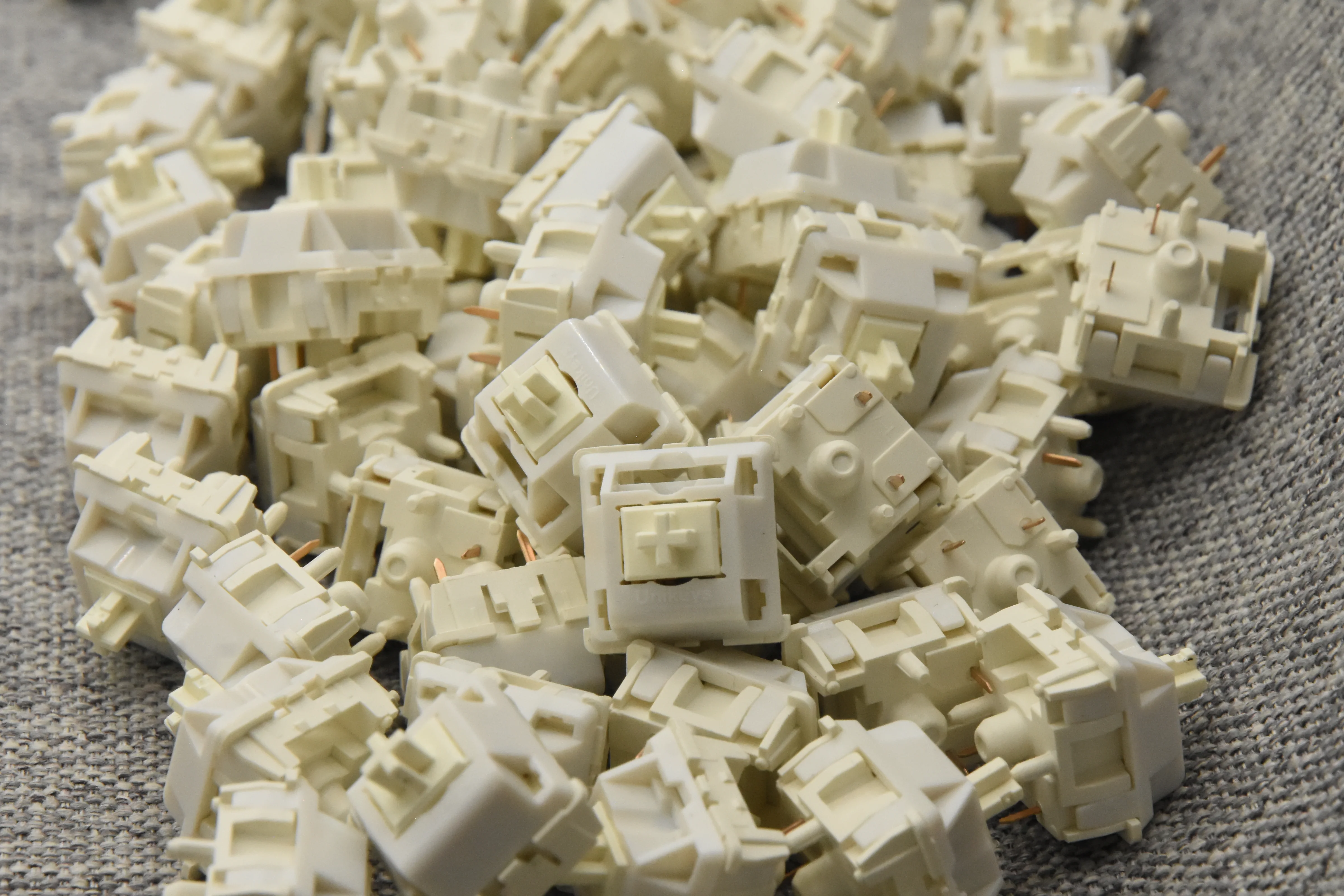 UNIKEYS X BSUN UDON LINEAR SWITCH FACTORY LUBED (10PCS) - Image 8