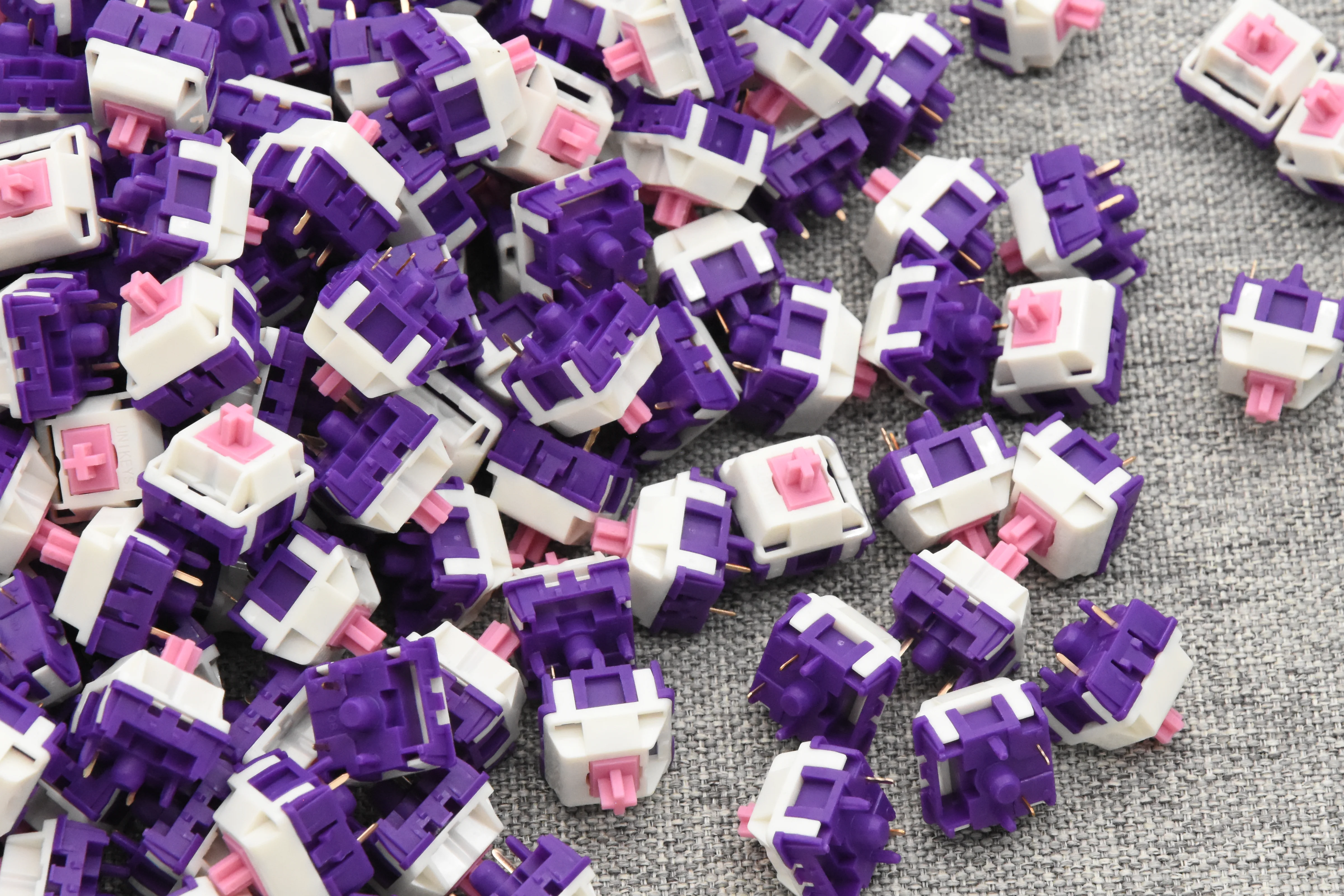 UNIKEYS X HMX PURPLE DAWN LINEAR SWITCH FACTORY LUBED EDITION (10PCS) - Image 5