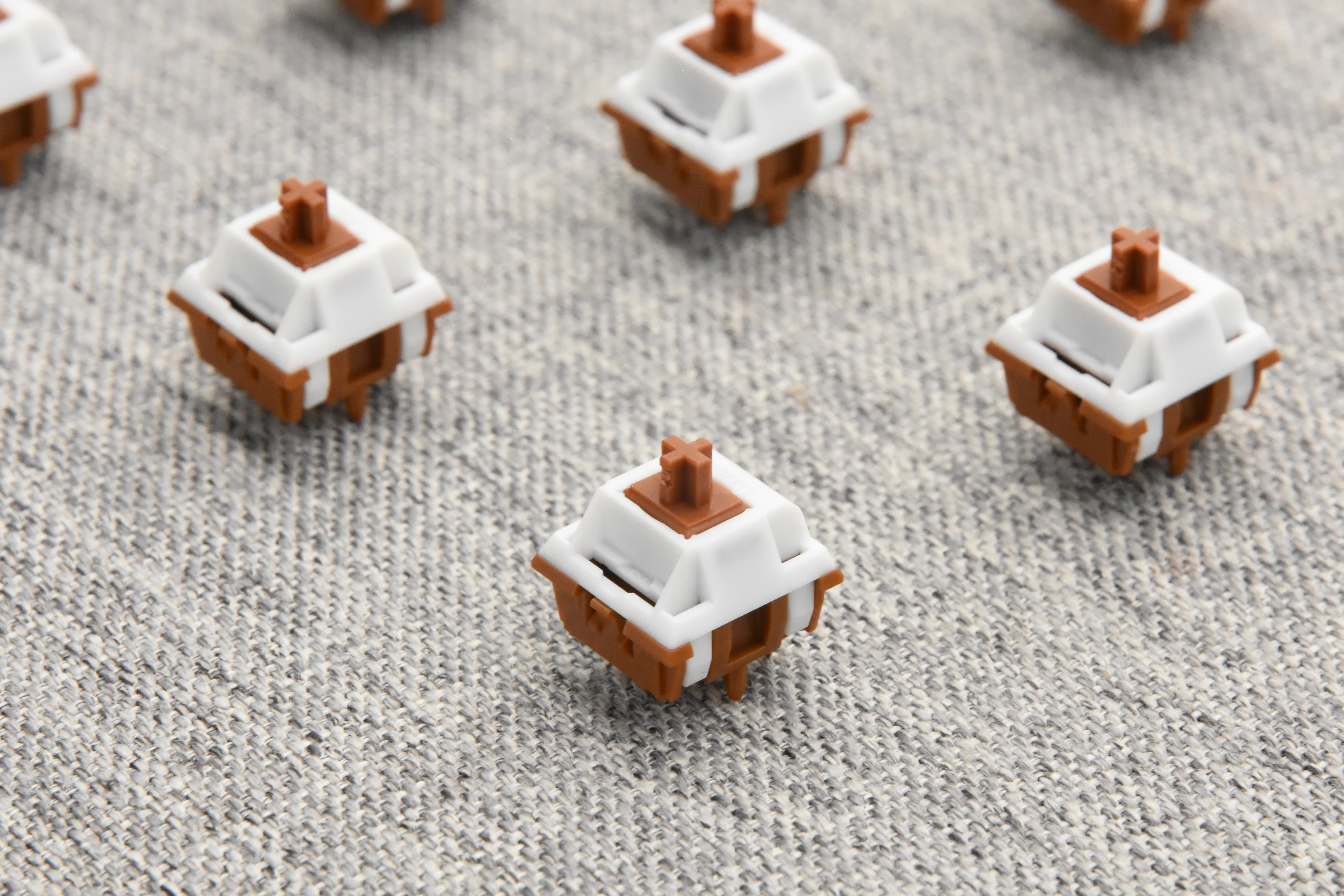 UNIKEYS X KEYGEEK UNI LINEAR SWITCH FACTORY LUBED EDITION (10PCS) - Image 14