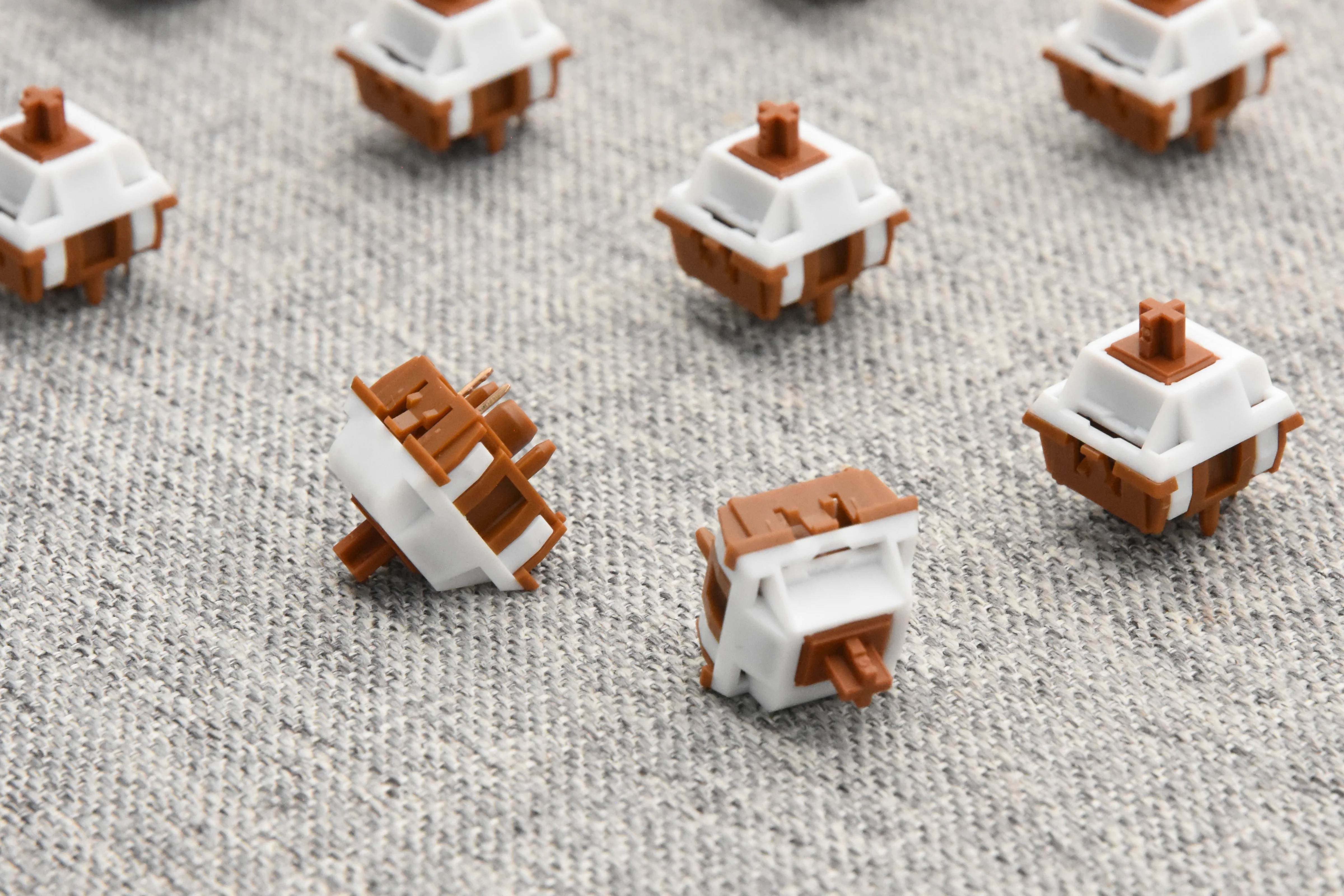 UNIKEYS X KEYGEEK UNI LINEAR SWITCH FACTORY LUBED EDITION (10PCS) - Image 15