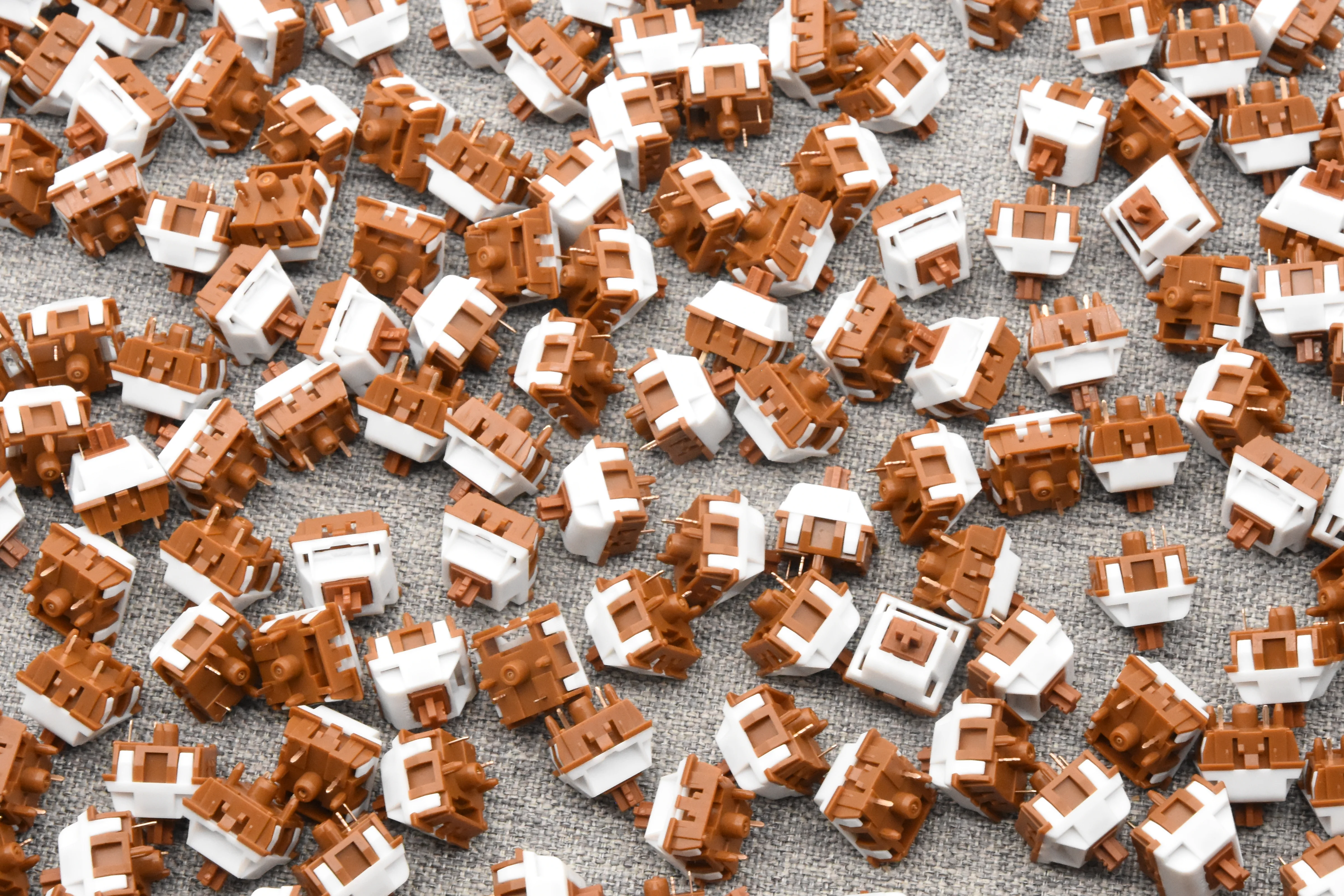 UNIKEYS X KEYGEEK UNI LINEAR SWITCH FACTORY LUBED EDITION (10PCS) - Image 7
